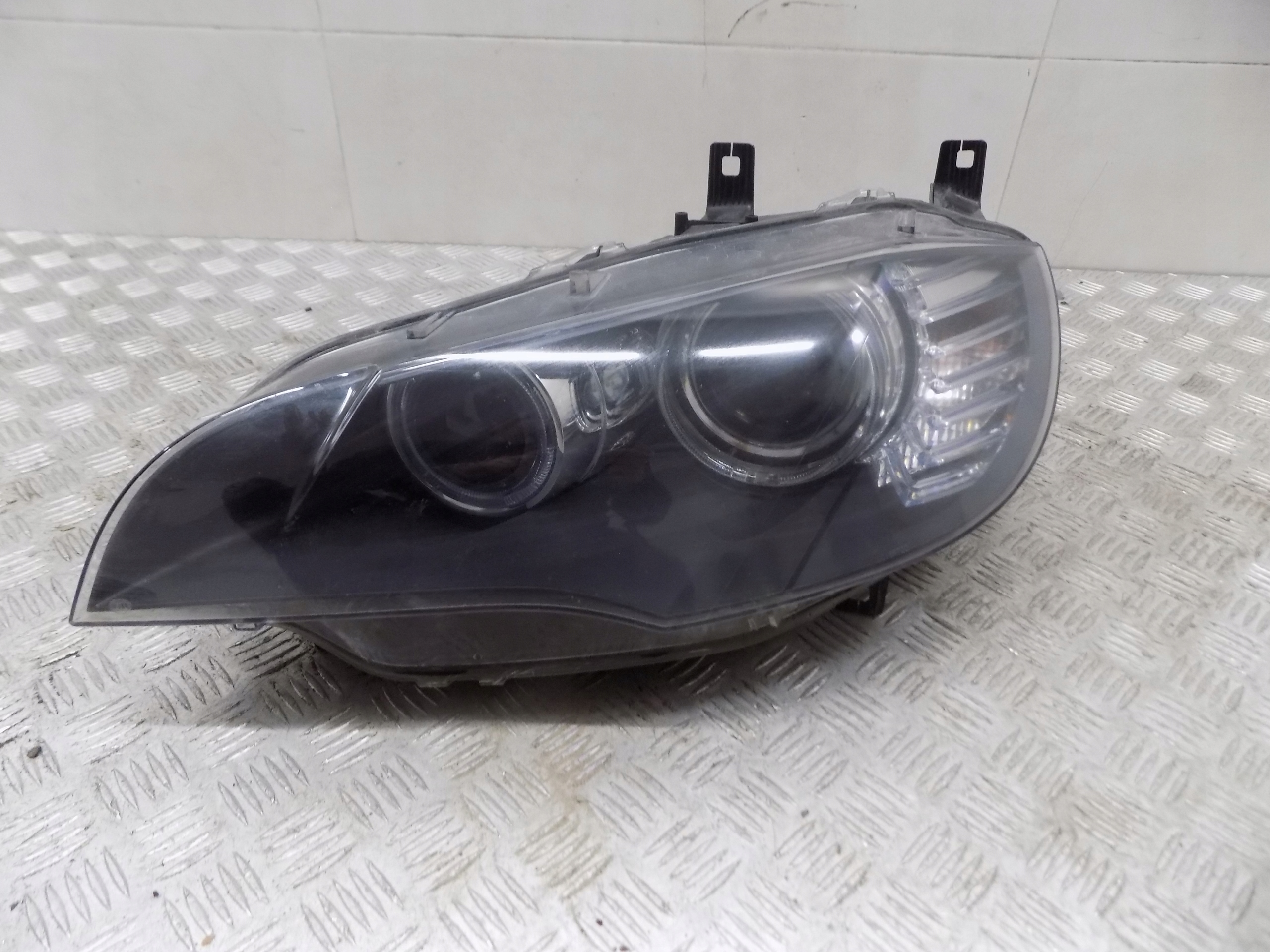 BMW X6 E71 REFLEKTOR light front left XENON EU 7179857