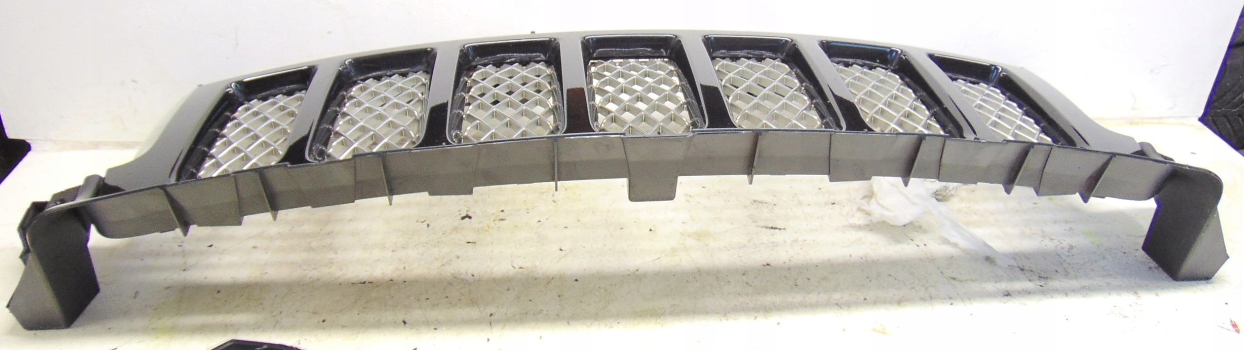 Jeep Cherokee J Kühlergrill FRONTGRILL Kühlergitter 57010708AE - Thumbnail 11