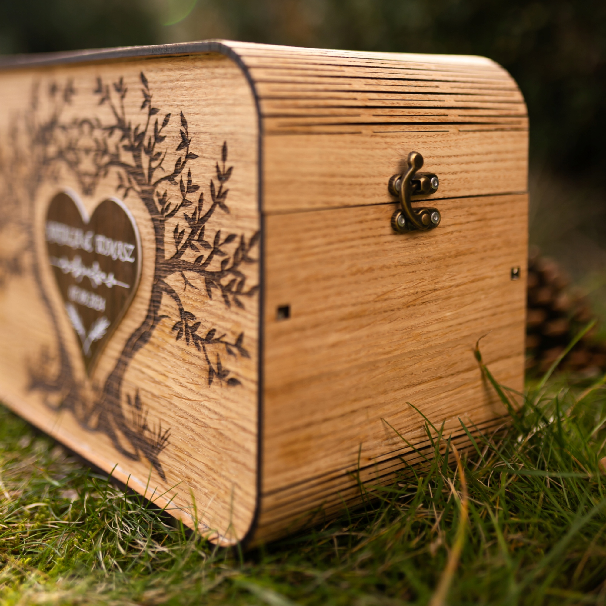 PUDEŁKO na KOPERTY ŚLUBNE DREWNIANA SKRZYNKA wesele PERSONALIZACJA Materiał wykonania drewno