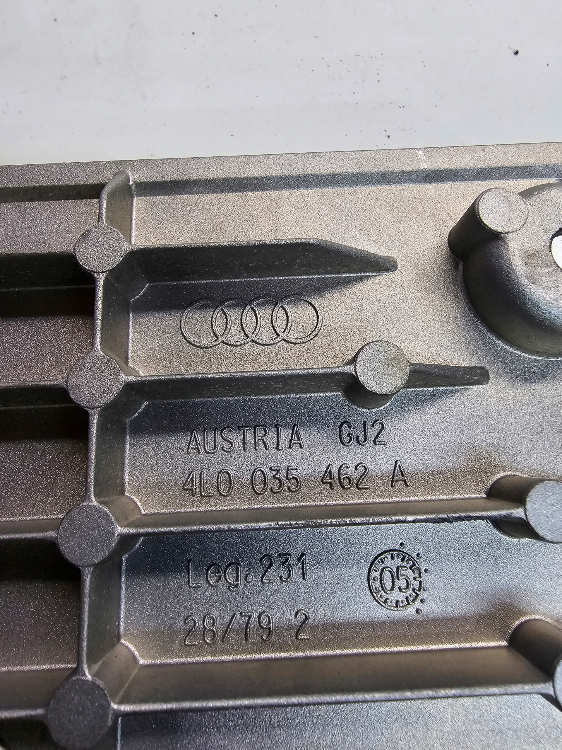 bracket holder STERWNIKA MMI Q7 4L 4L0035462A
