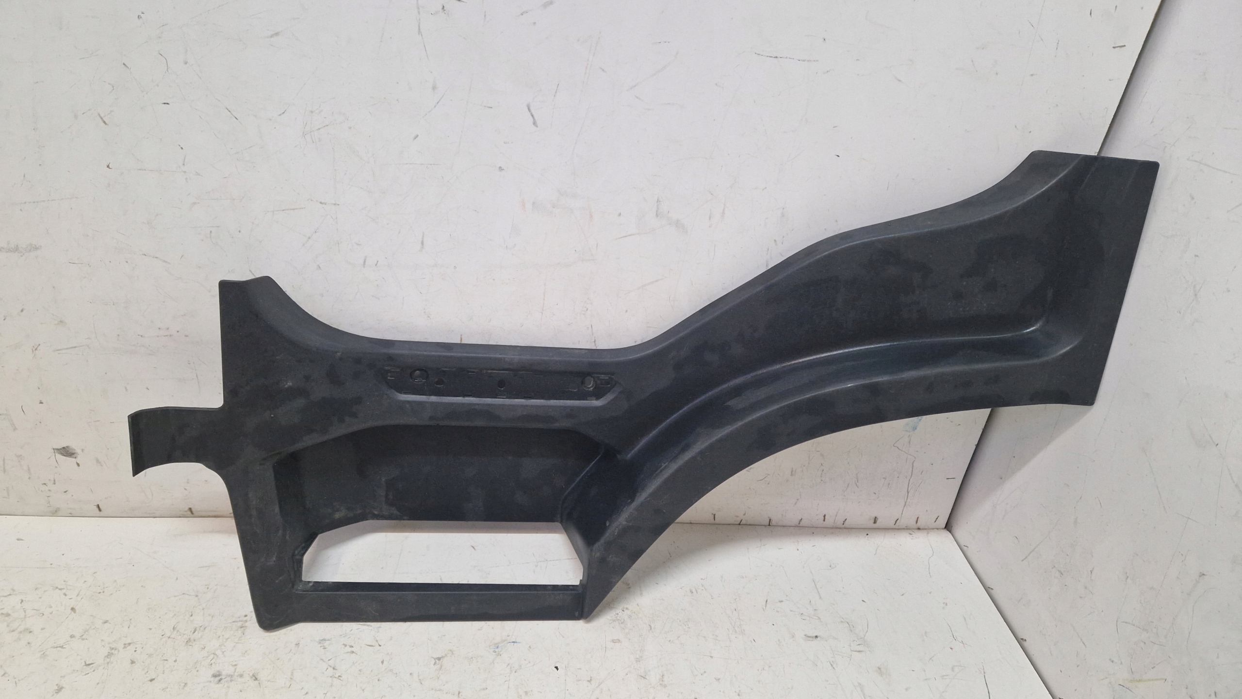 Ступень верхняя ступень кабины scania S r 2450228