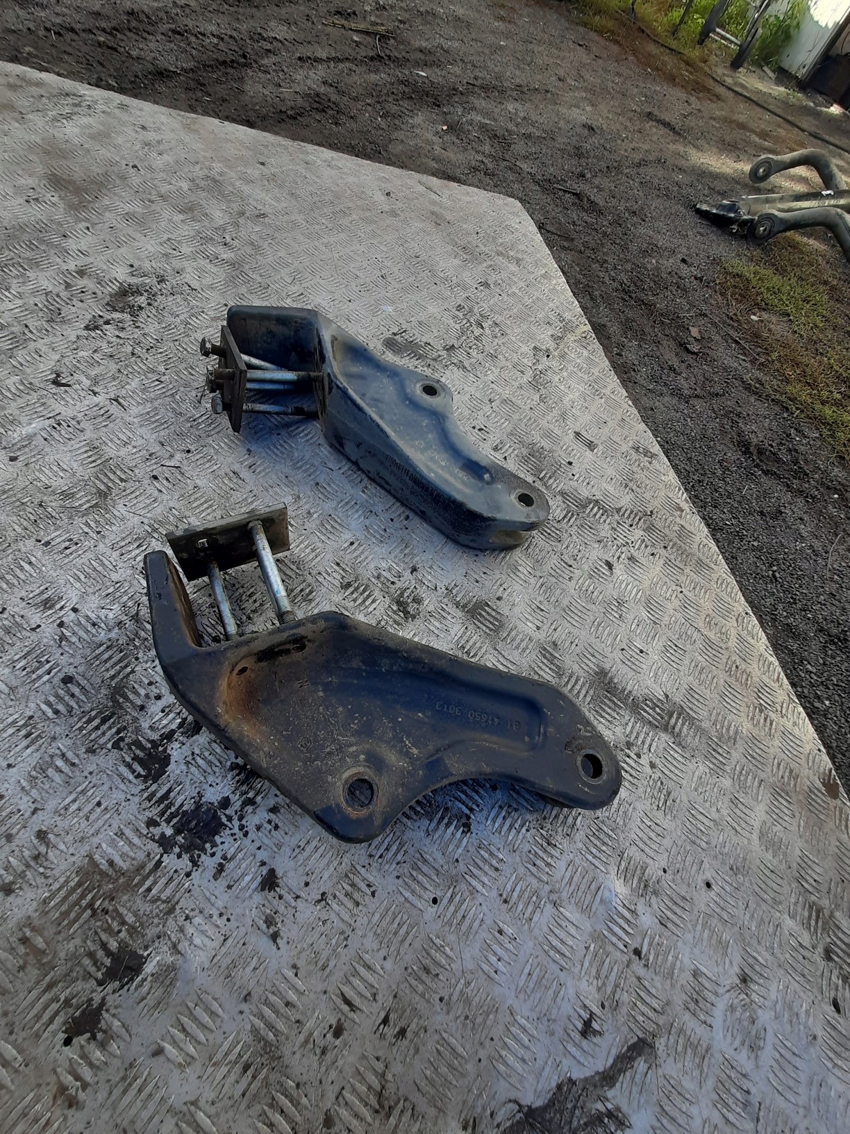 КРОНШТЕЙН КРІПЛЕННЯ ЛИТИЙ MAN TGA TGS