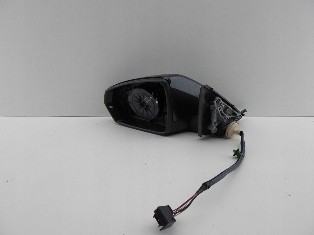 AUDI A1 II 82A 6 PIN mirror left