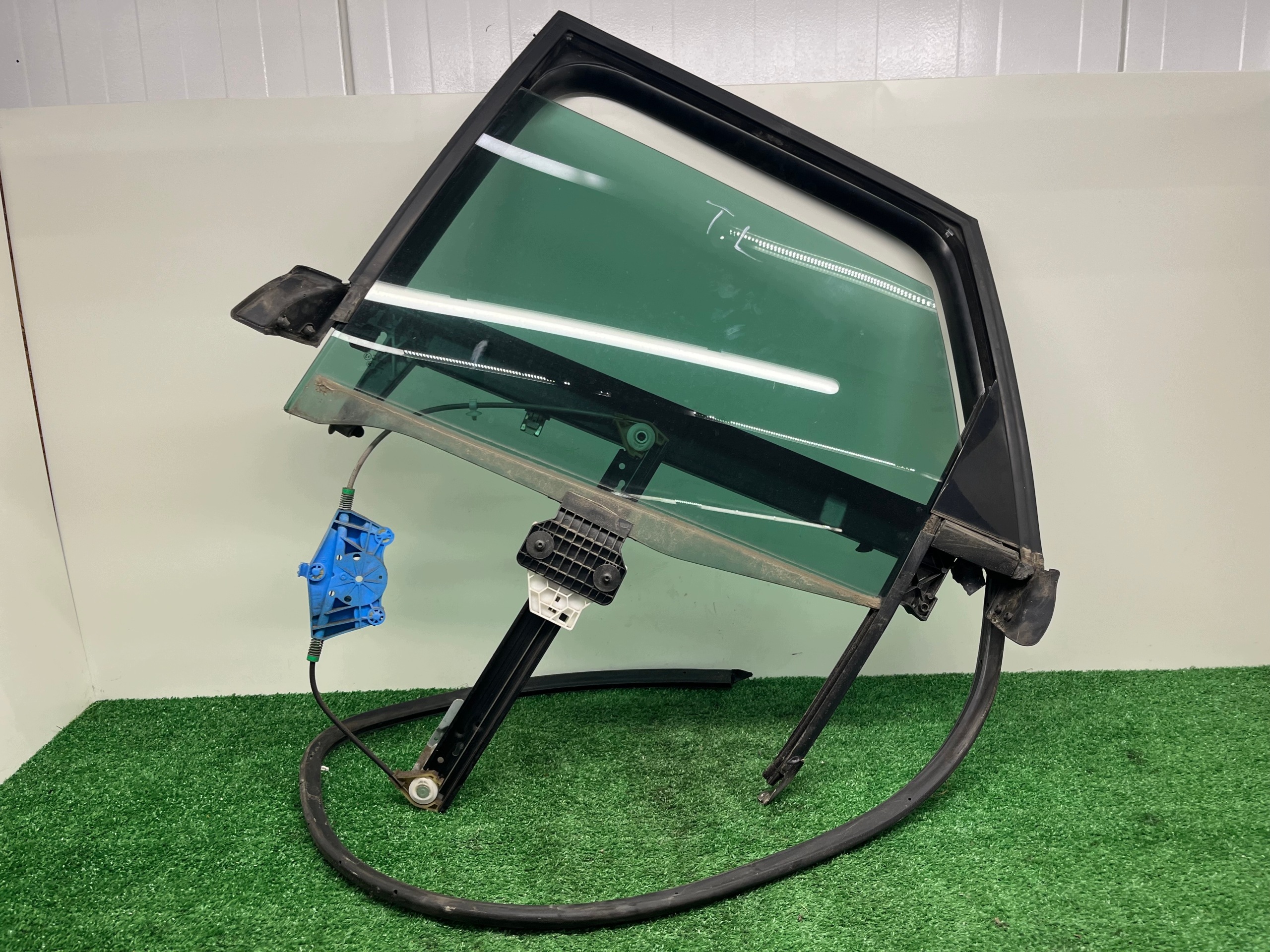ELE mechanism windows left rear SEAT EXEO 8E0839161C