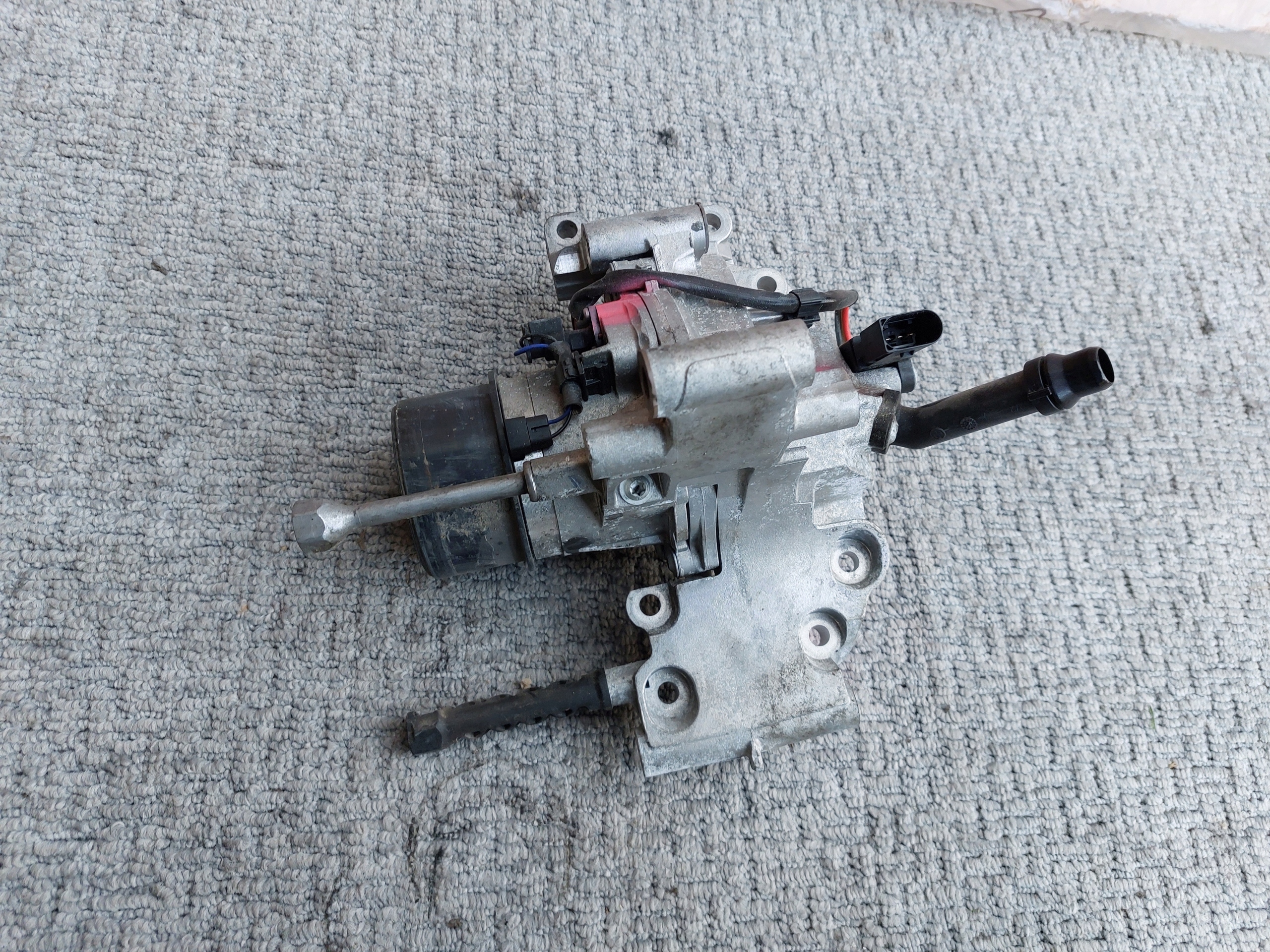 BMW G11 B57 water pump 21r