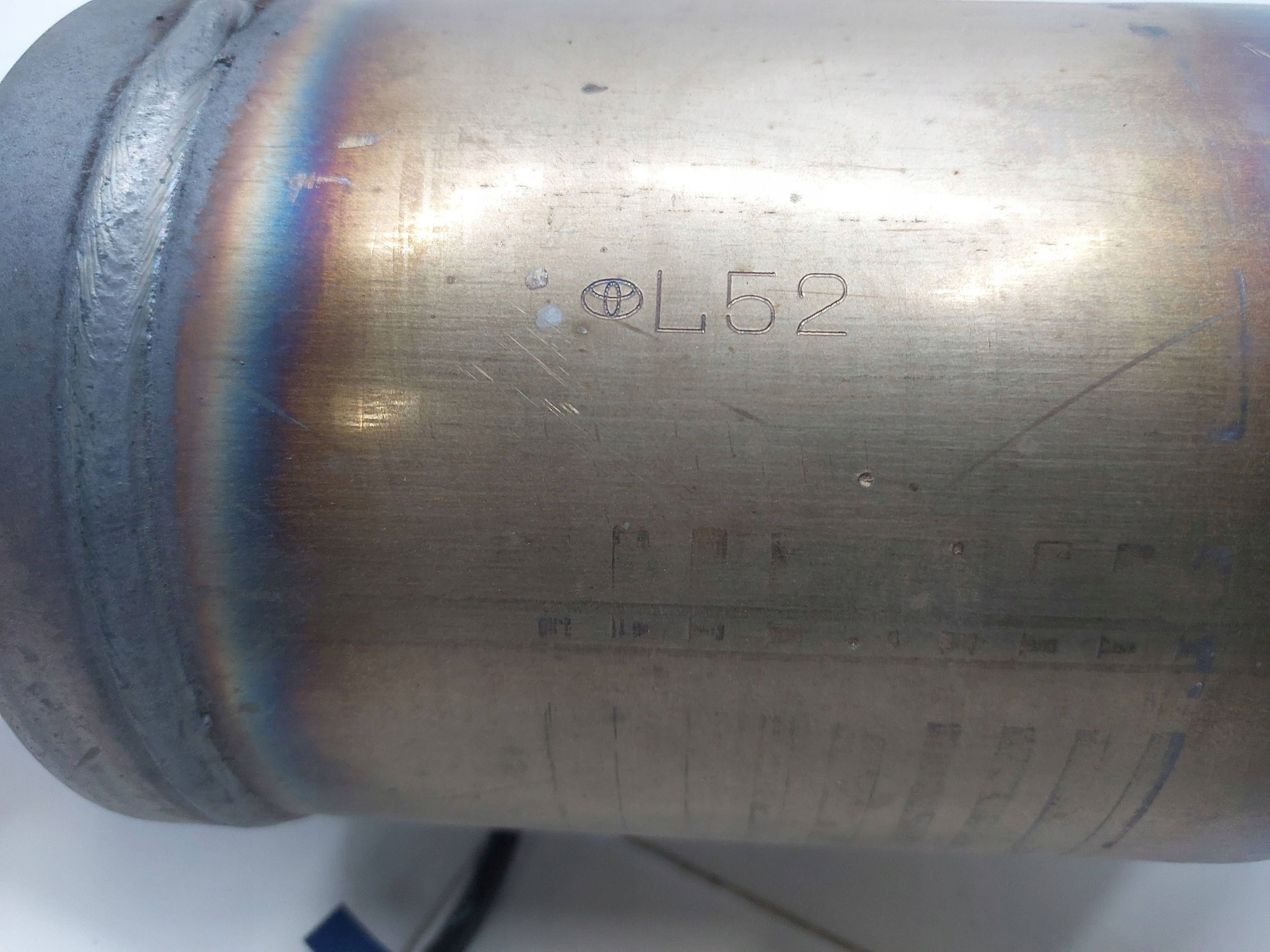TOYOTA COROLLA E21 2.0 HYBRYDA TLUMIK central catalyst exhaust pipe L52