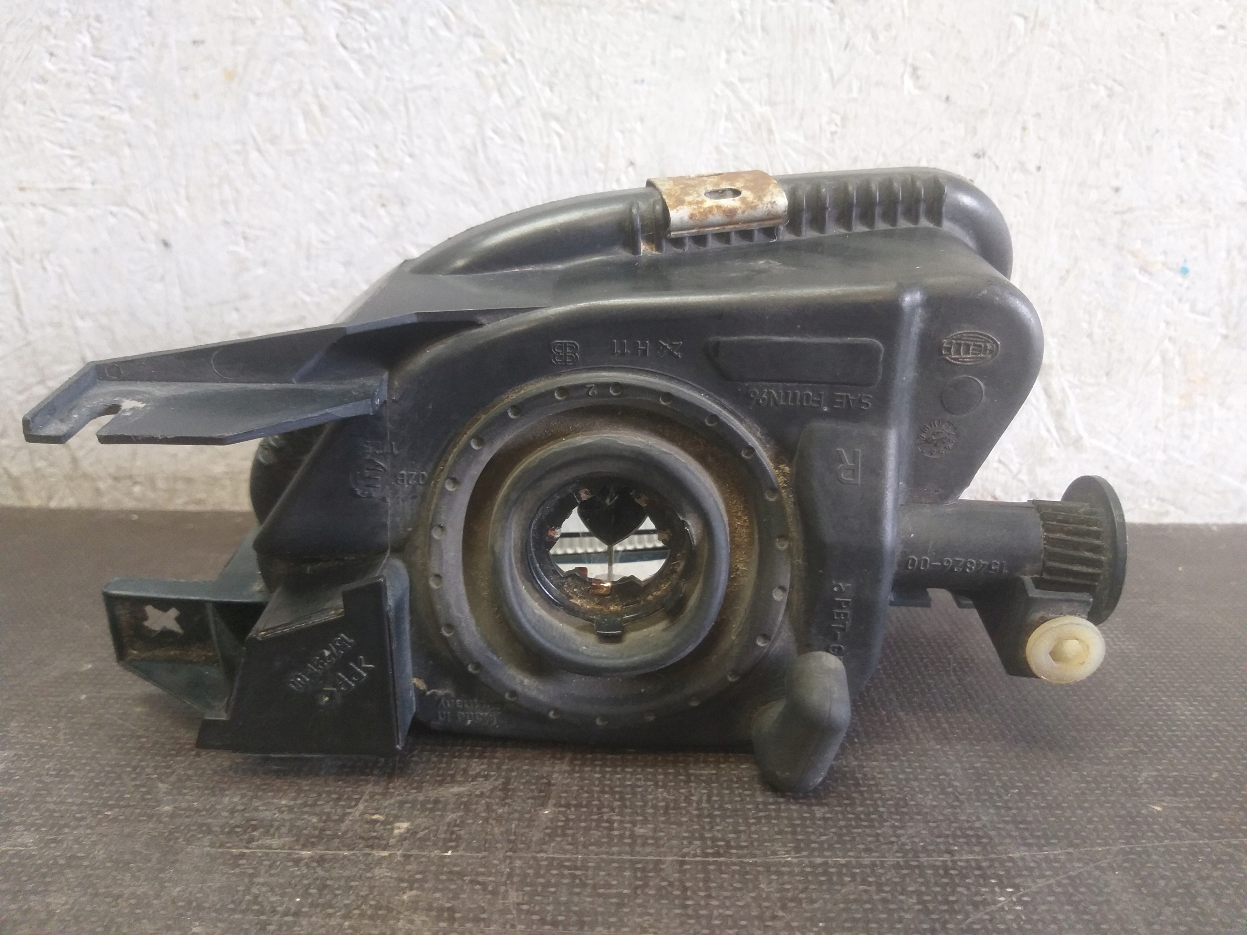 FOG LIGHT RIGHT MERCEDES E KLASA W211