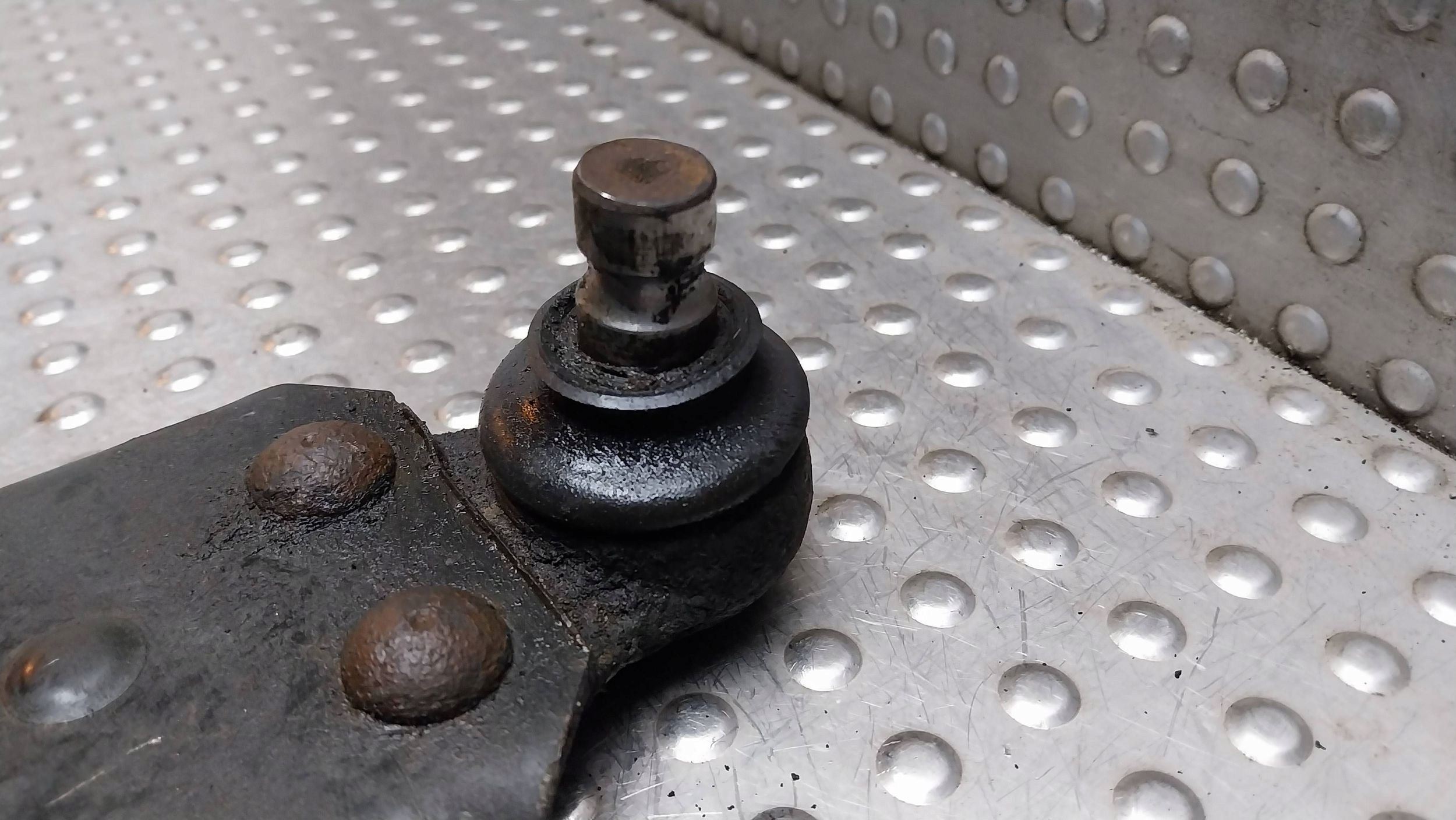 arm left front 4S61-3051-CA FORD FIESTA MK4