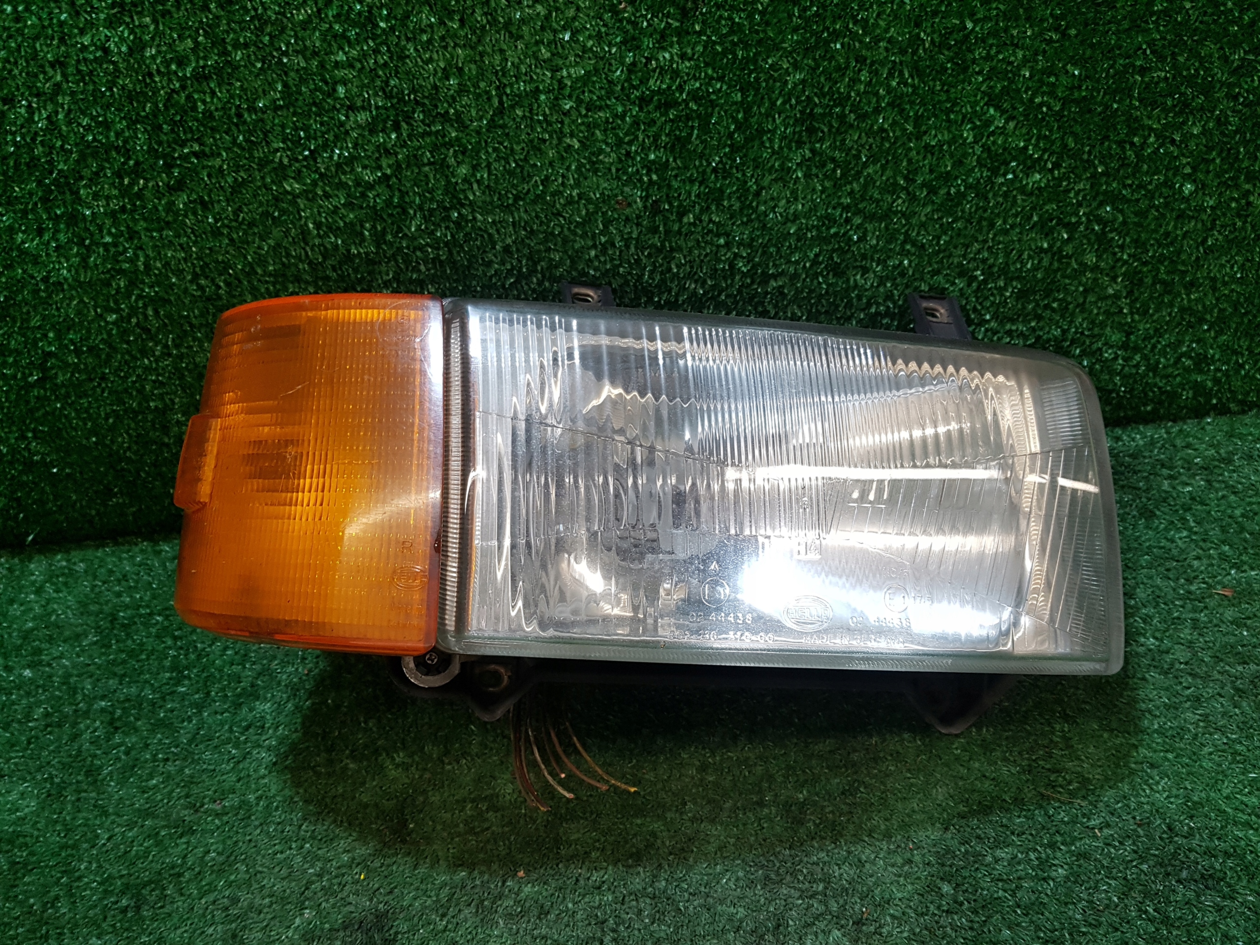 light right front VOLKSWAGEN T4 HELLA