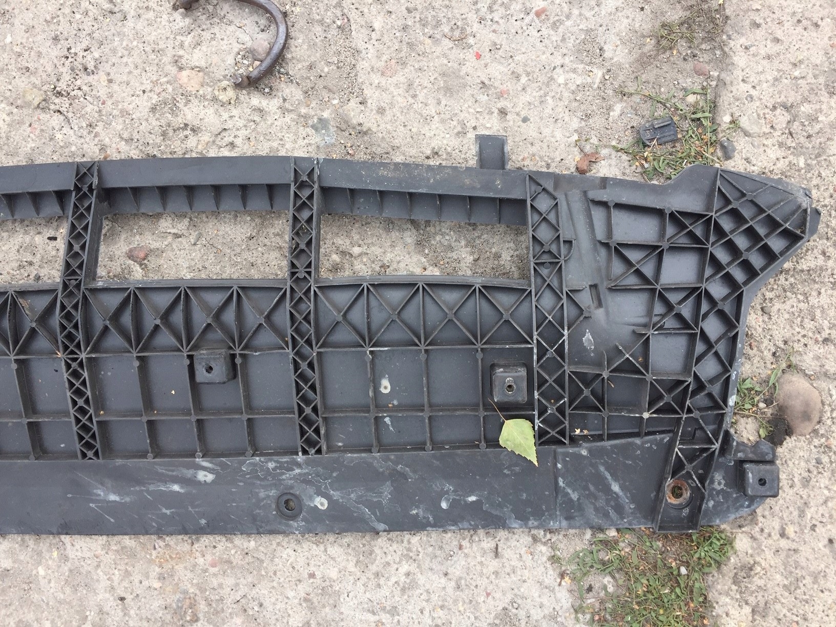 AUDI Q5 8R cover cover below bumper 8R0807233A
