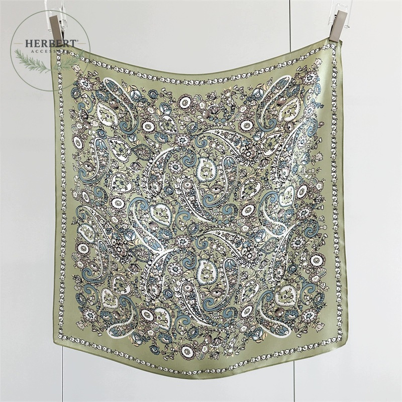 Hedvábná šála zelená 65x65 cm Paisley Šátek na krk Dárek