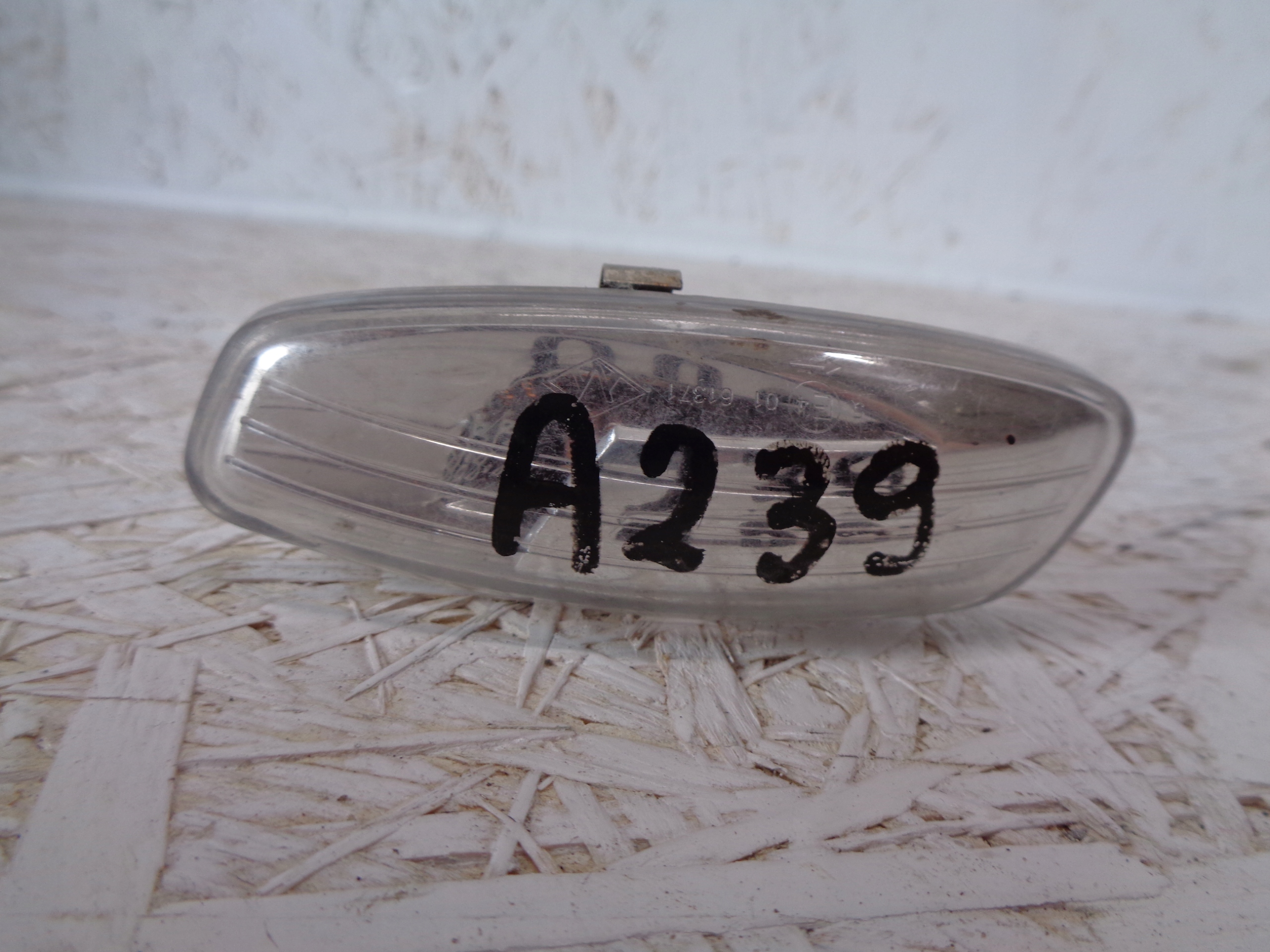 peugeot 207 поворотник