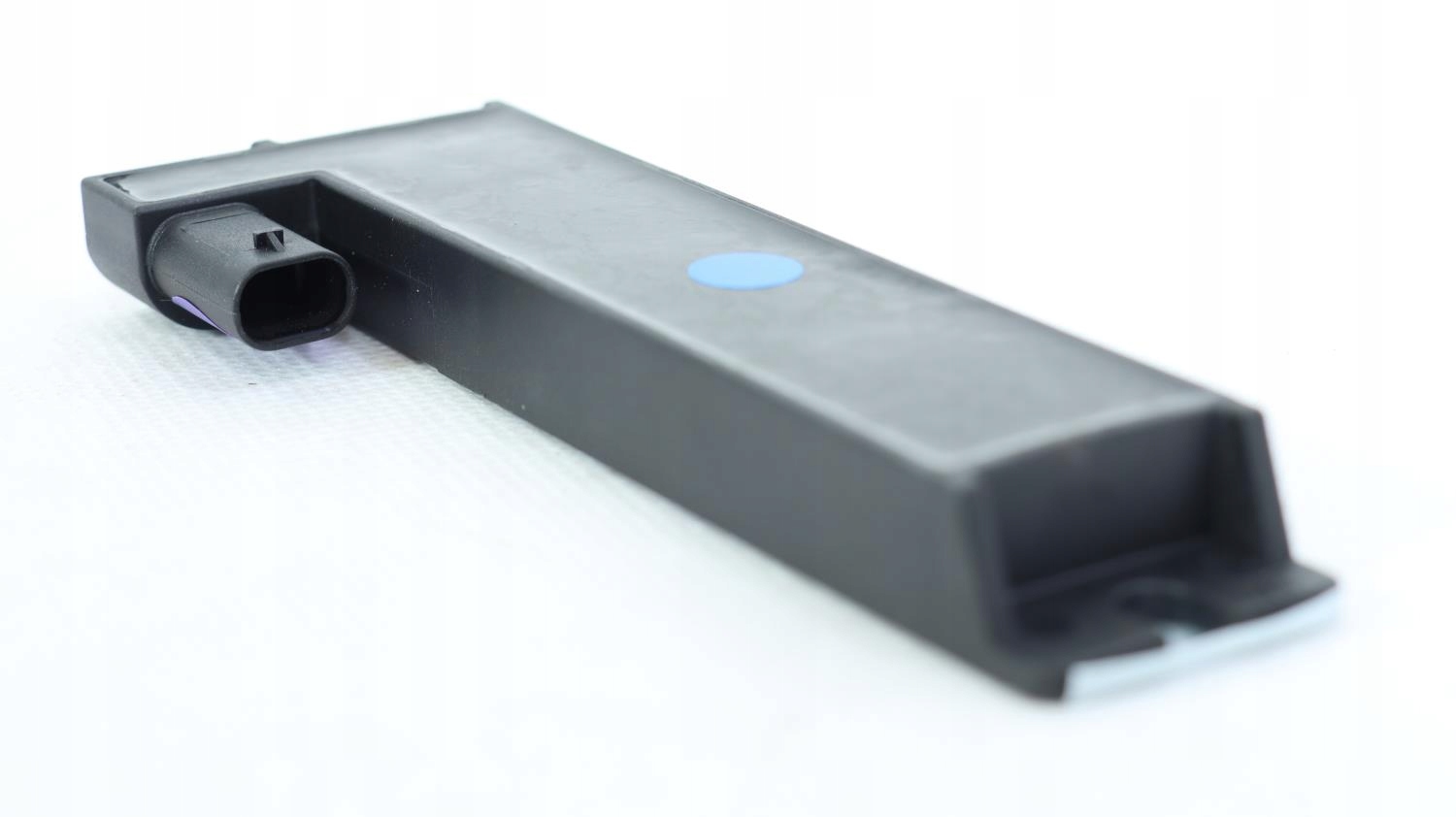 TESLA MODEL X CZUJNIK ANTENA KLUCZYKA 1043129-00-B NOWA Typ samochodu Samochody osobowe