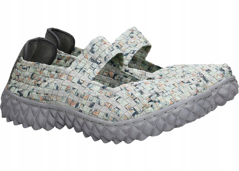 Rock Spring Polobotky 032076 40 Rock Over Faberge