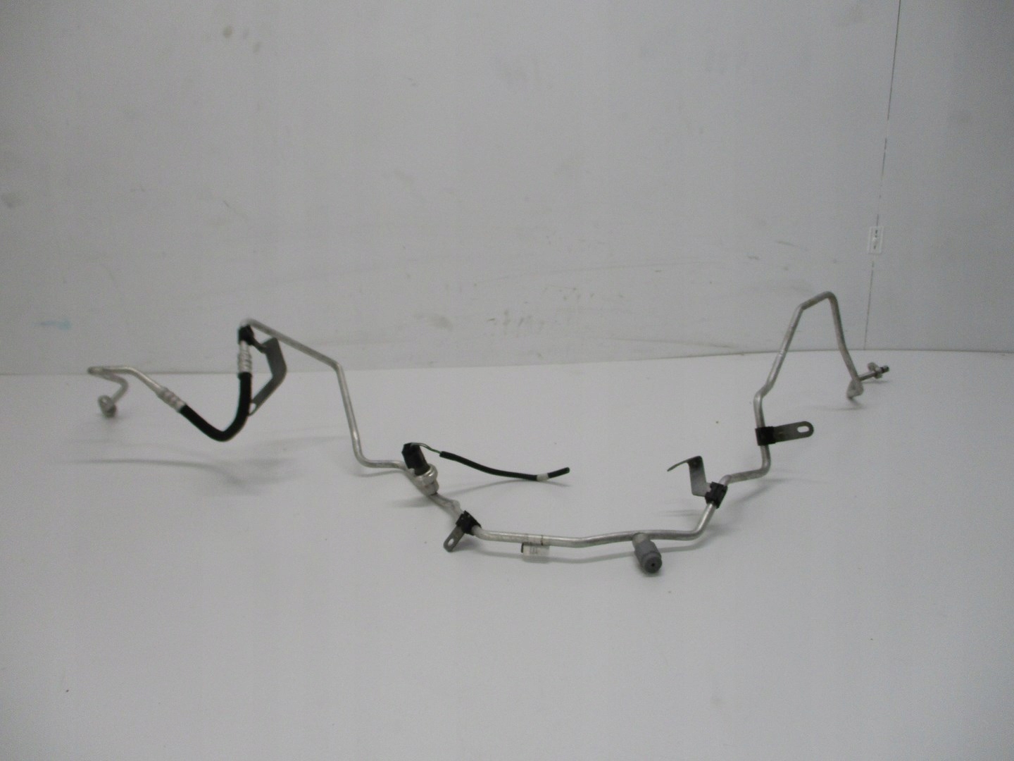 WAZ PRZEWOD KLIMATYZACJI 924407814R