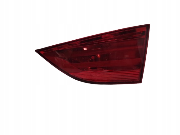 BMW X1 E84 09- LAMPA PRAWA TYŁ W KLAPĘ 2992480
