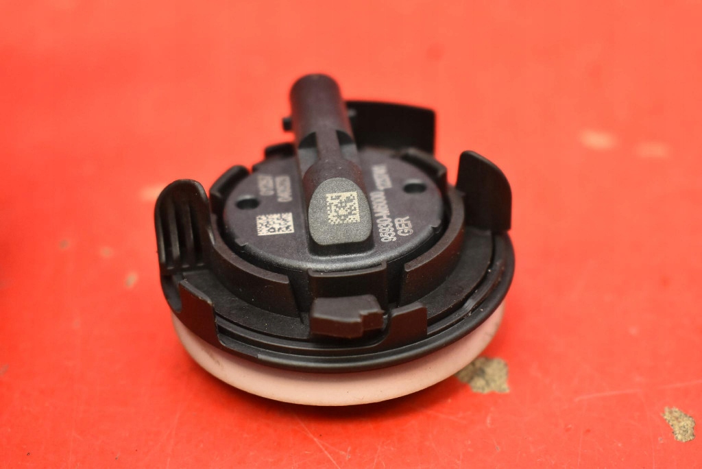 impact sensor right front 95930-M6000 KIA SPORTAGE 5 V 21-25
