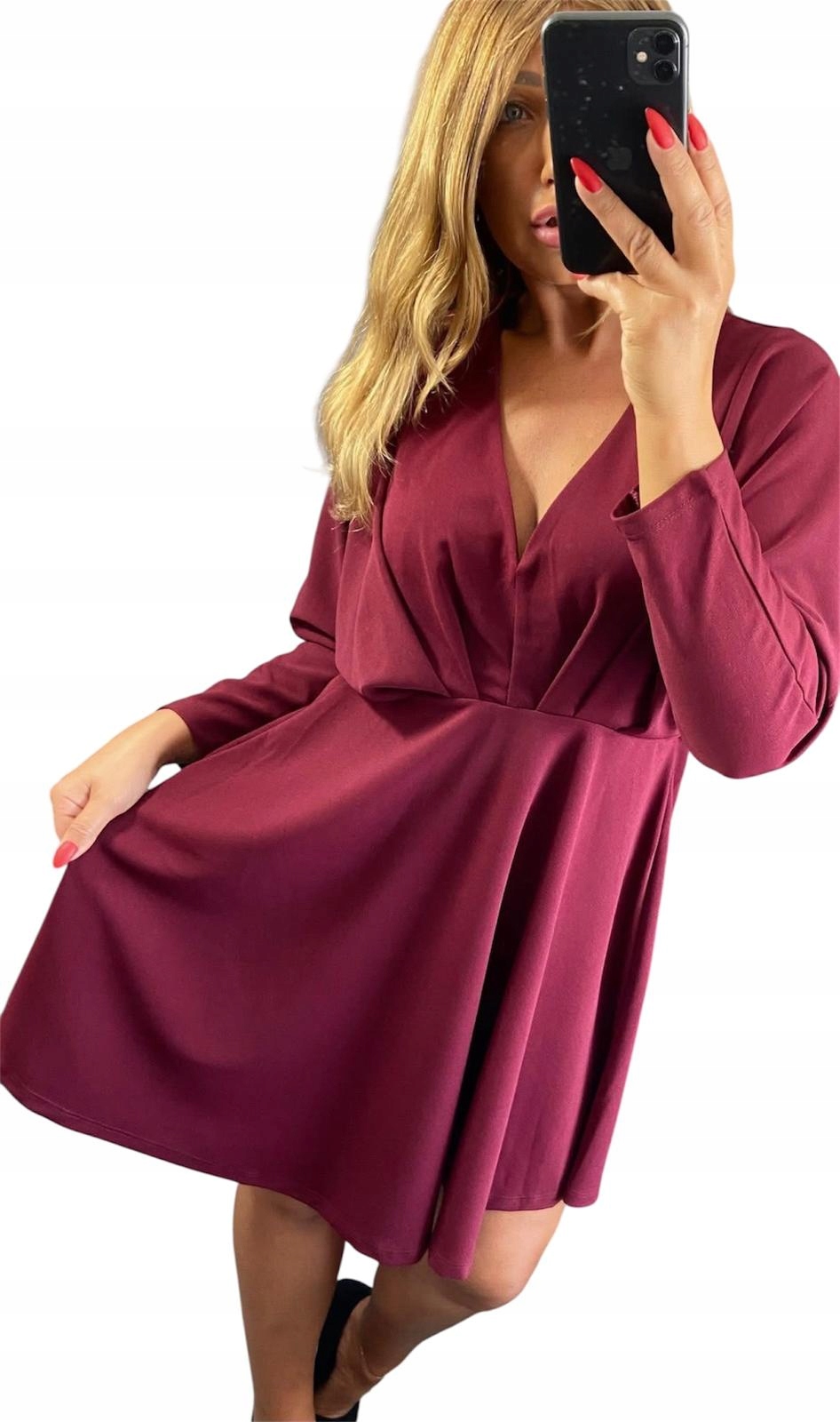 V577 Elegantní Šaty S Výstřihem Bordó vel. 44 (2XL)