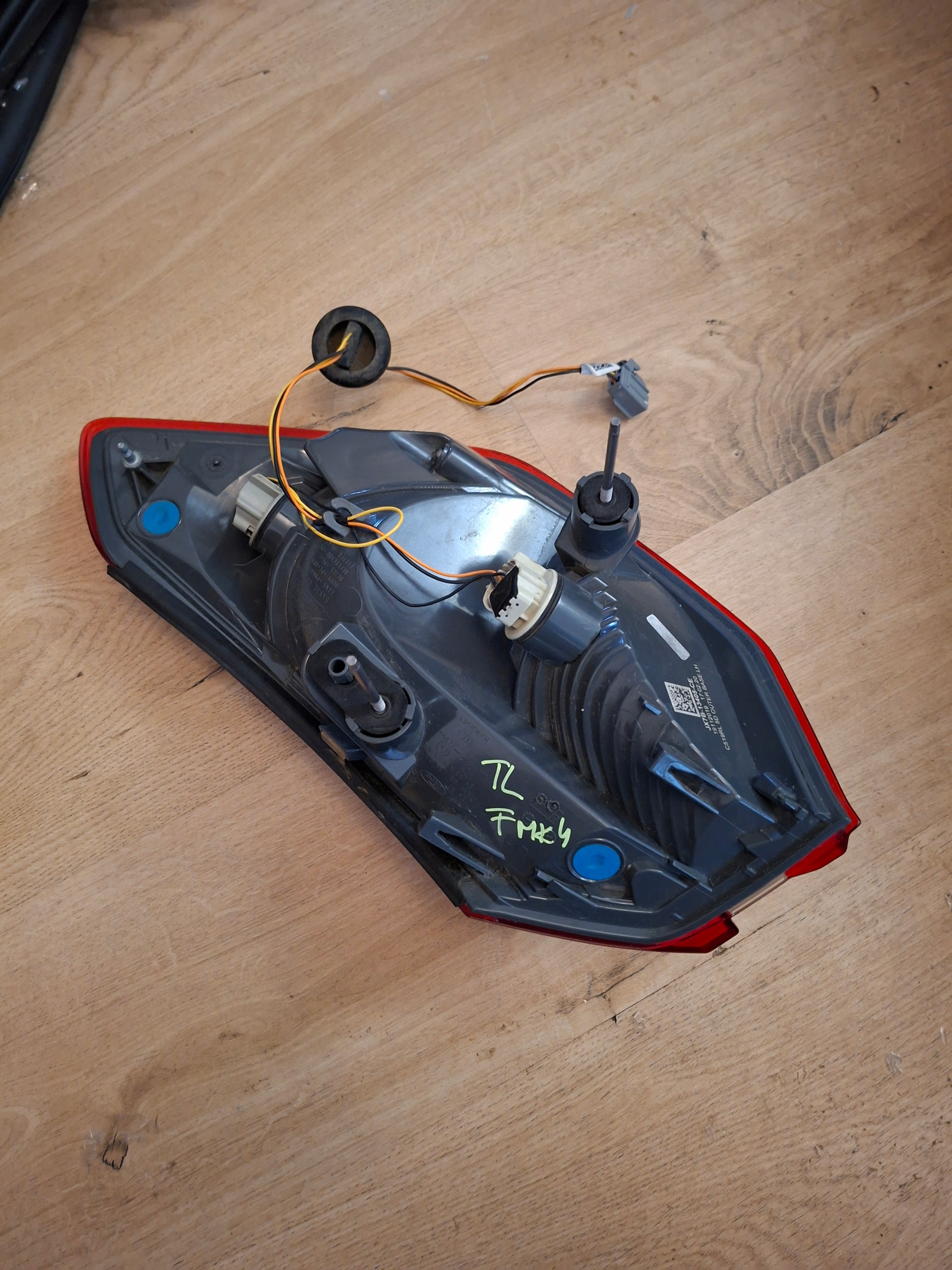light left rear part FORD FOCUS MK4 IV HB 18r JX7B-13405-CE