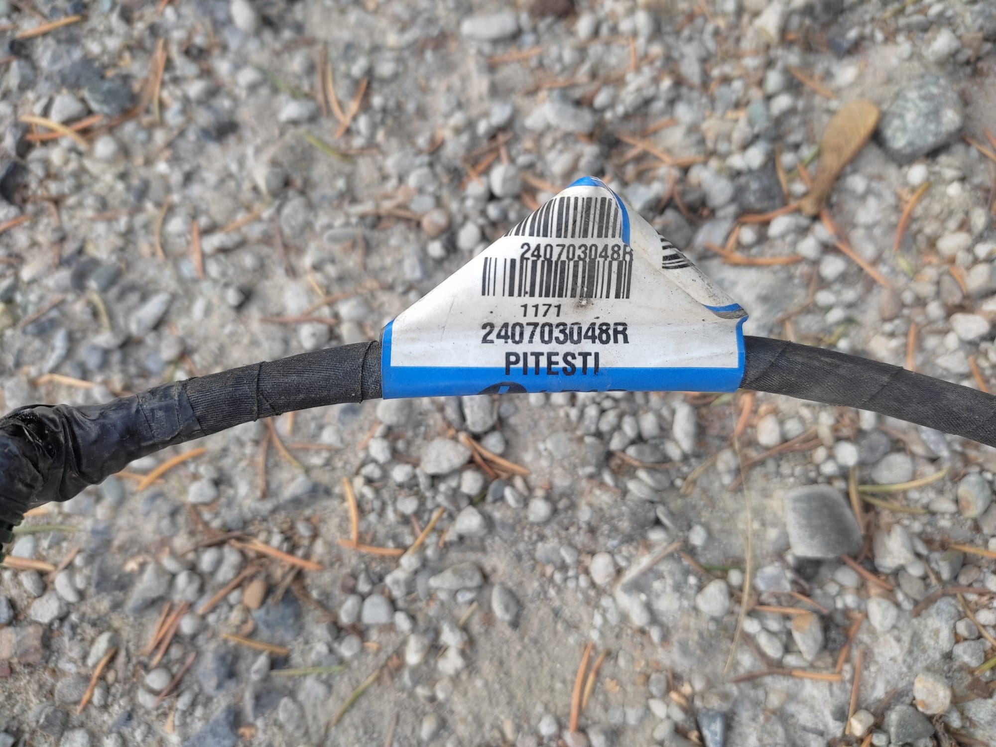 Instalacja zderzaka przedniego Renault Talisman 2015- Producent części Renault OE