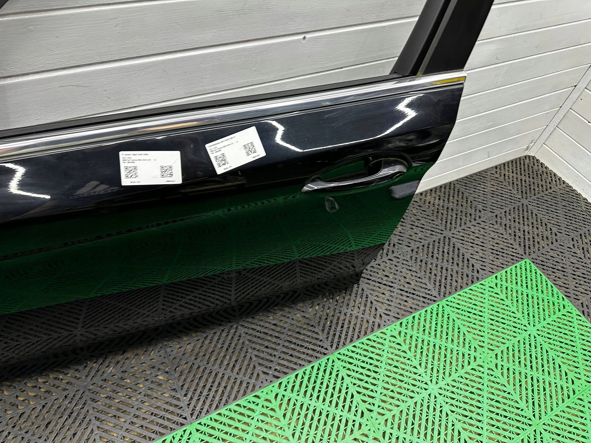 door front front side left BMW 5 G30 G31 colour 475