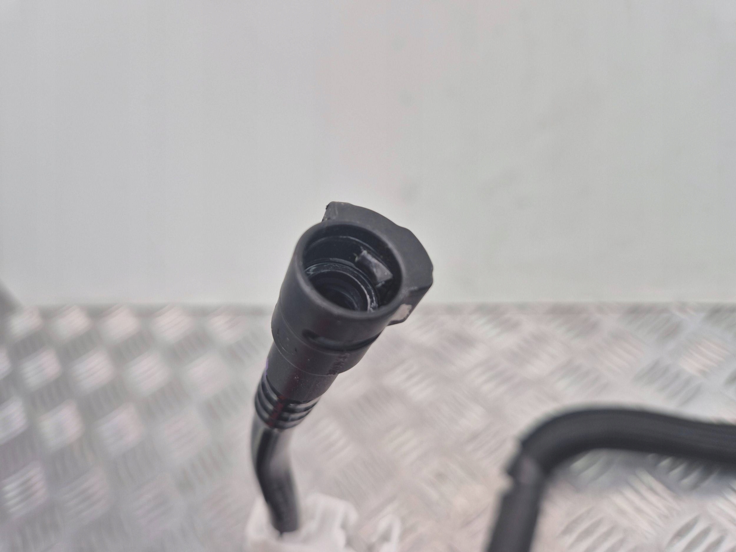Mercedes E200 CGI W212 pipe air hose A2740904800
