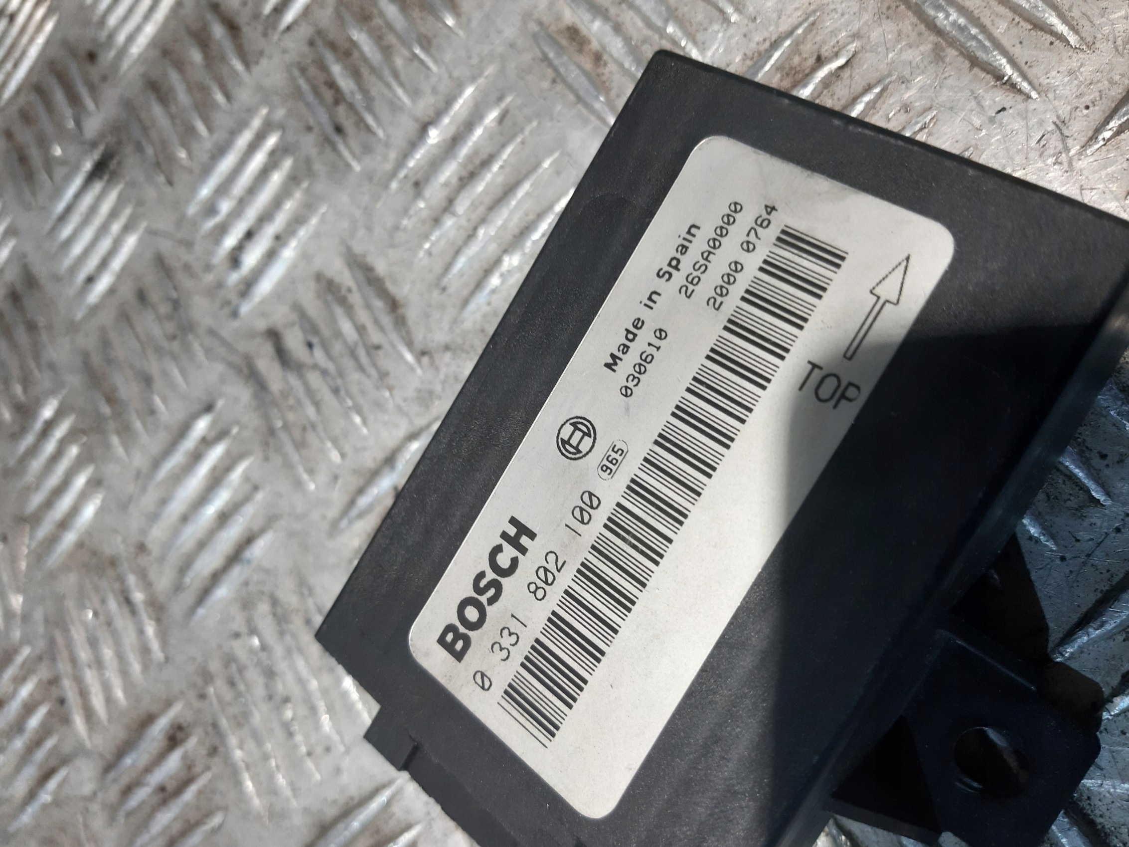 relay amplifier ROZRUCHOWY BOSCH 0331802100