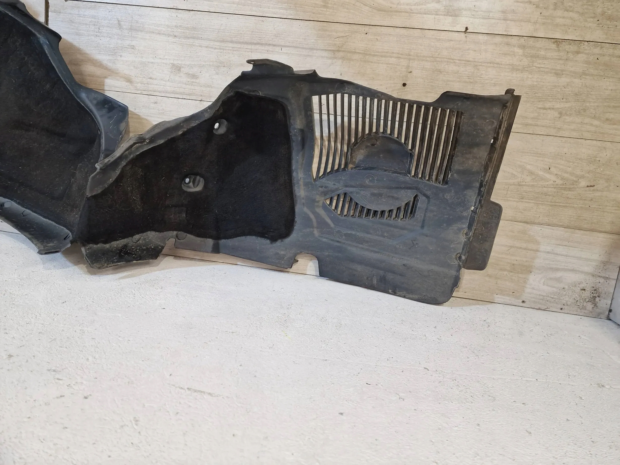 tesla MODEL S РЕСТАЙЛИНГ подкрылки левый перед 1063693-00C