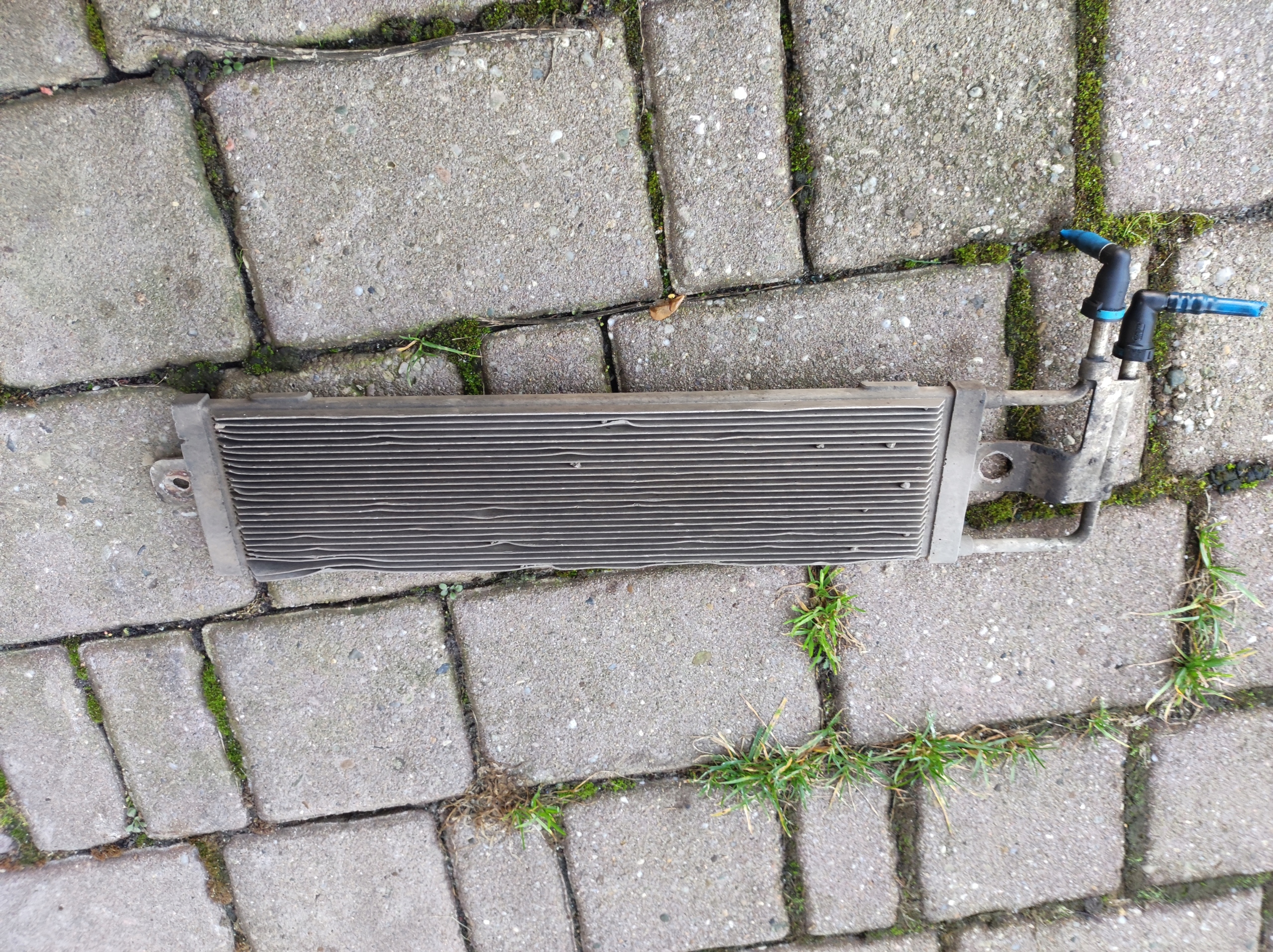 Топливный радиатор 2.0 tdi 1k0203491A