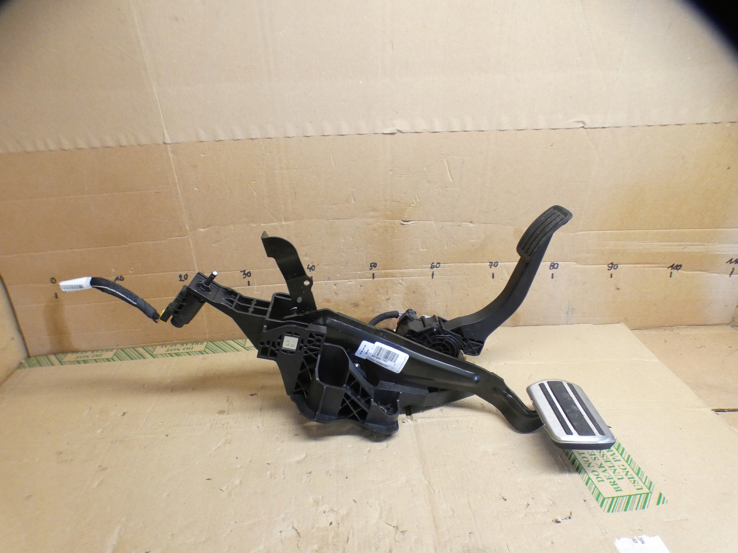 Citroen DS7 Crossback LIFT PEDAL