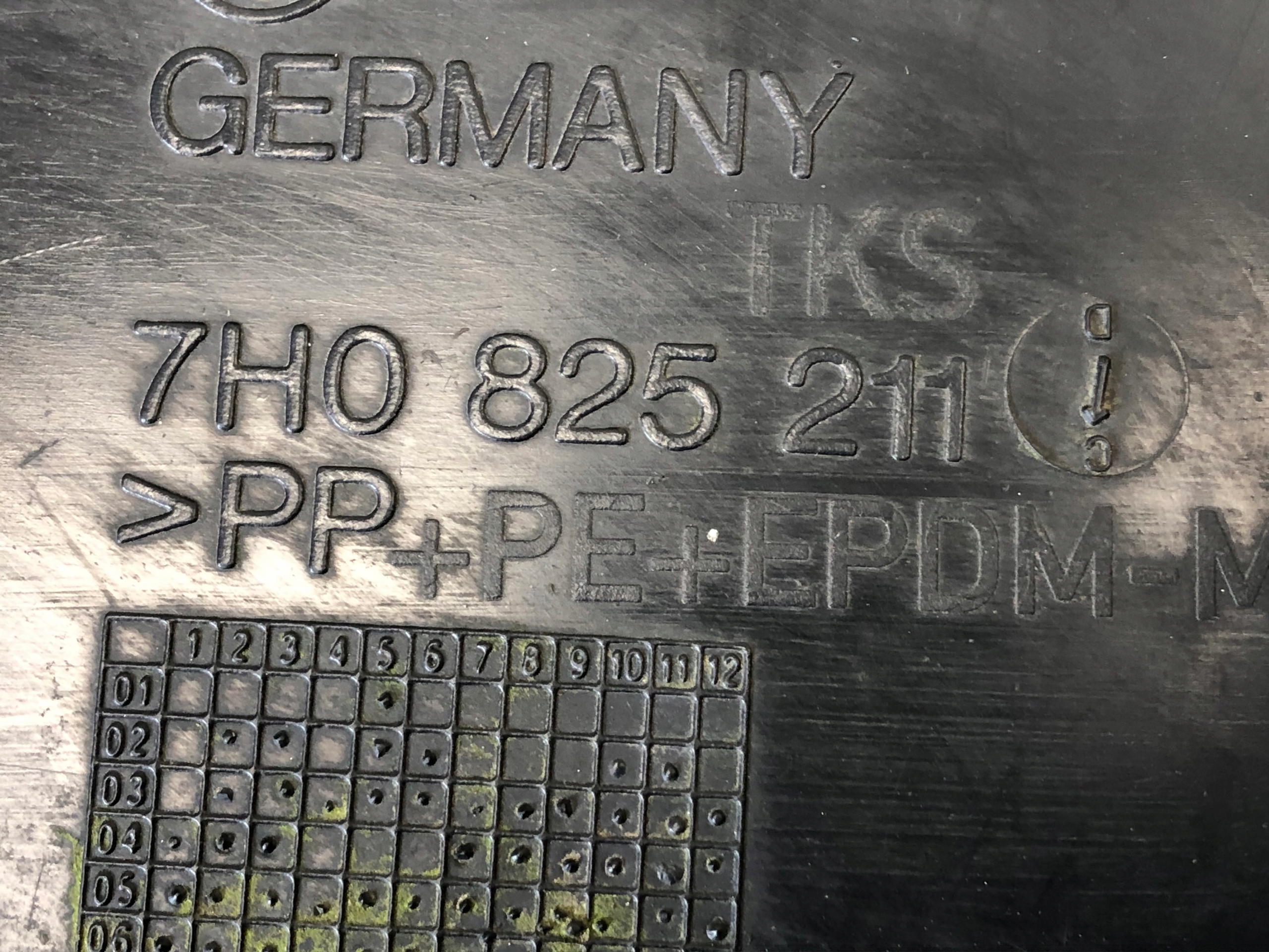 blende abdeckung unterfahrschutz VW T5 7H0825211C