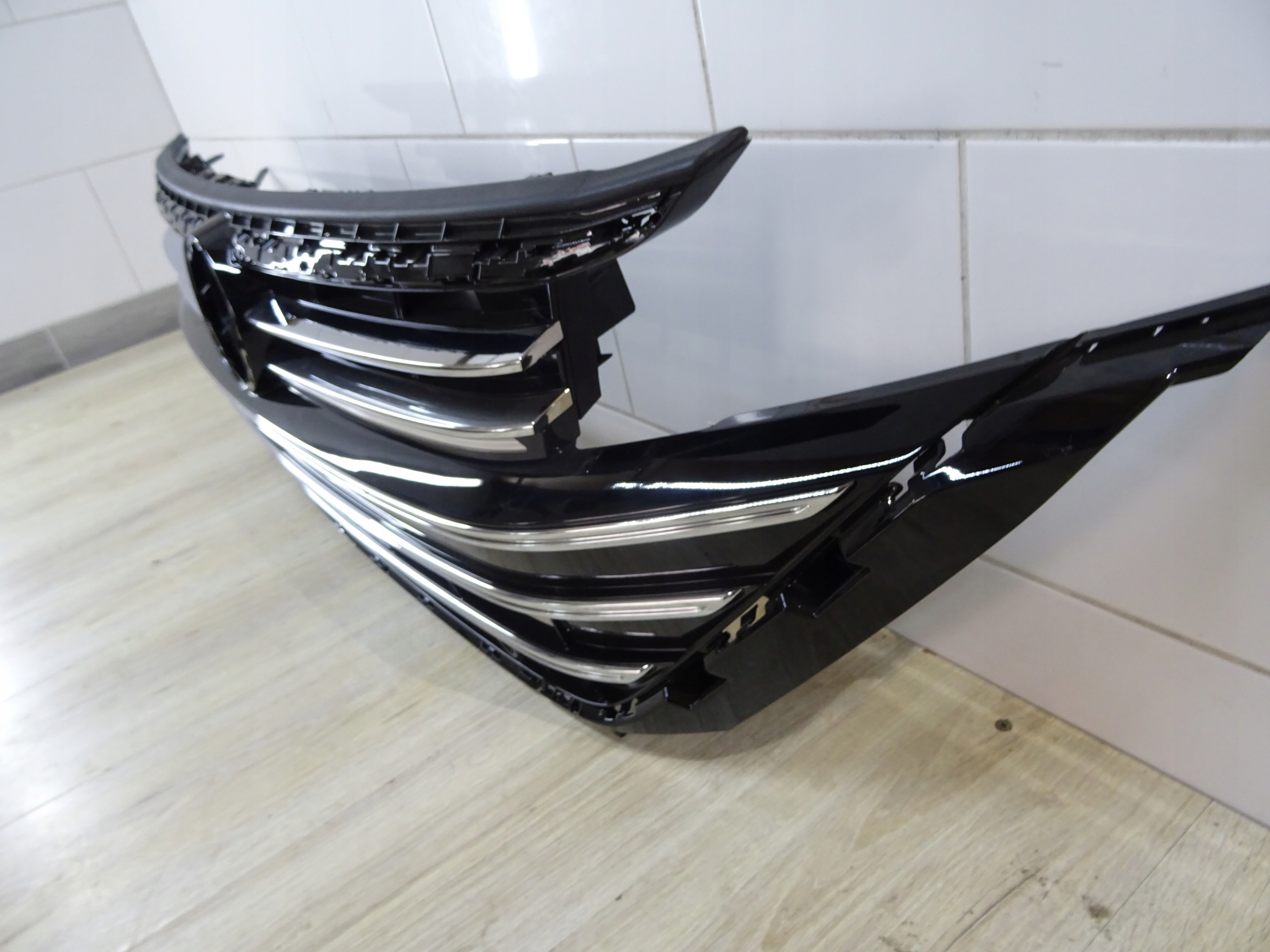 VW ARTEON 2020-2023 LIFT LED ATRAPA PRZÓD Strona zabudowy przód