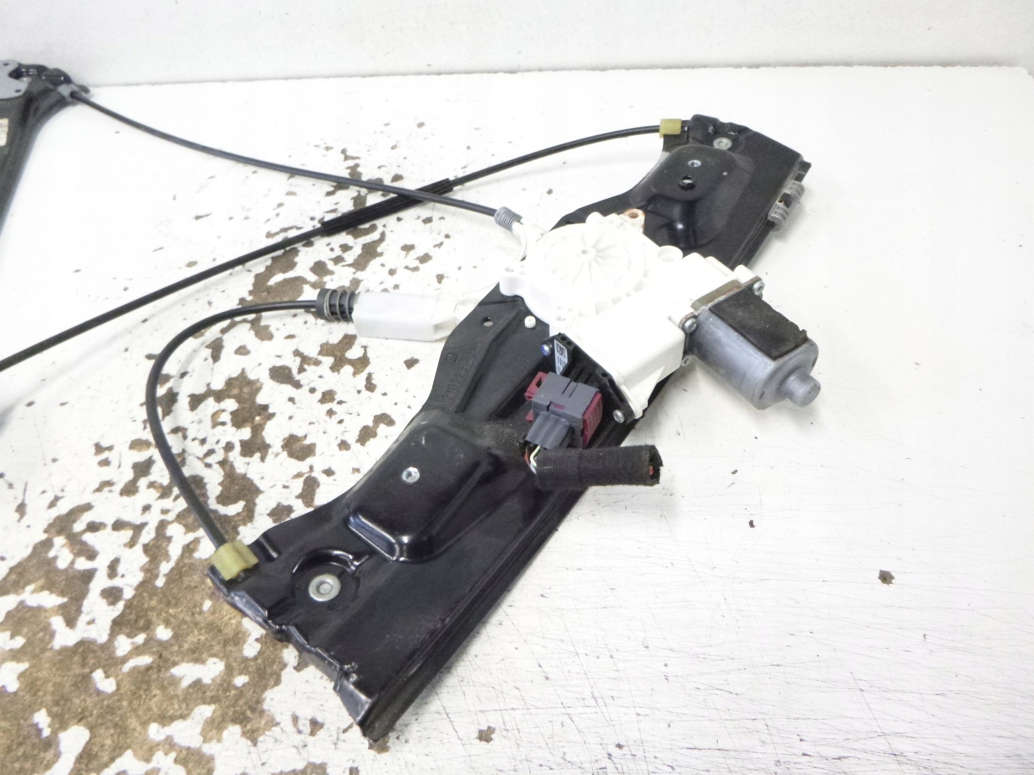window regulator mini motor OPEL ASTRA H TWINTOP left front 13193231 GM 2007
