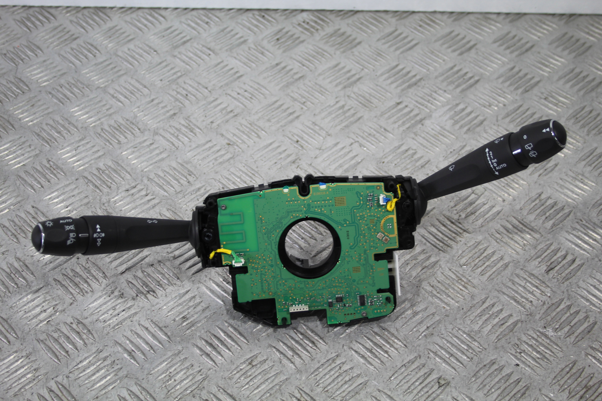 DEVIO LUCI DEVIO tergicristalli PEUGEOT 2008 II 2 98255383ZD