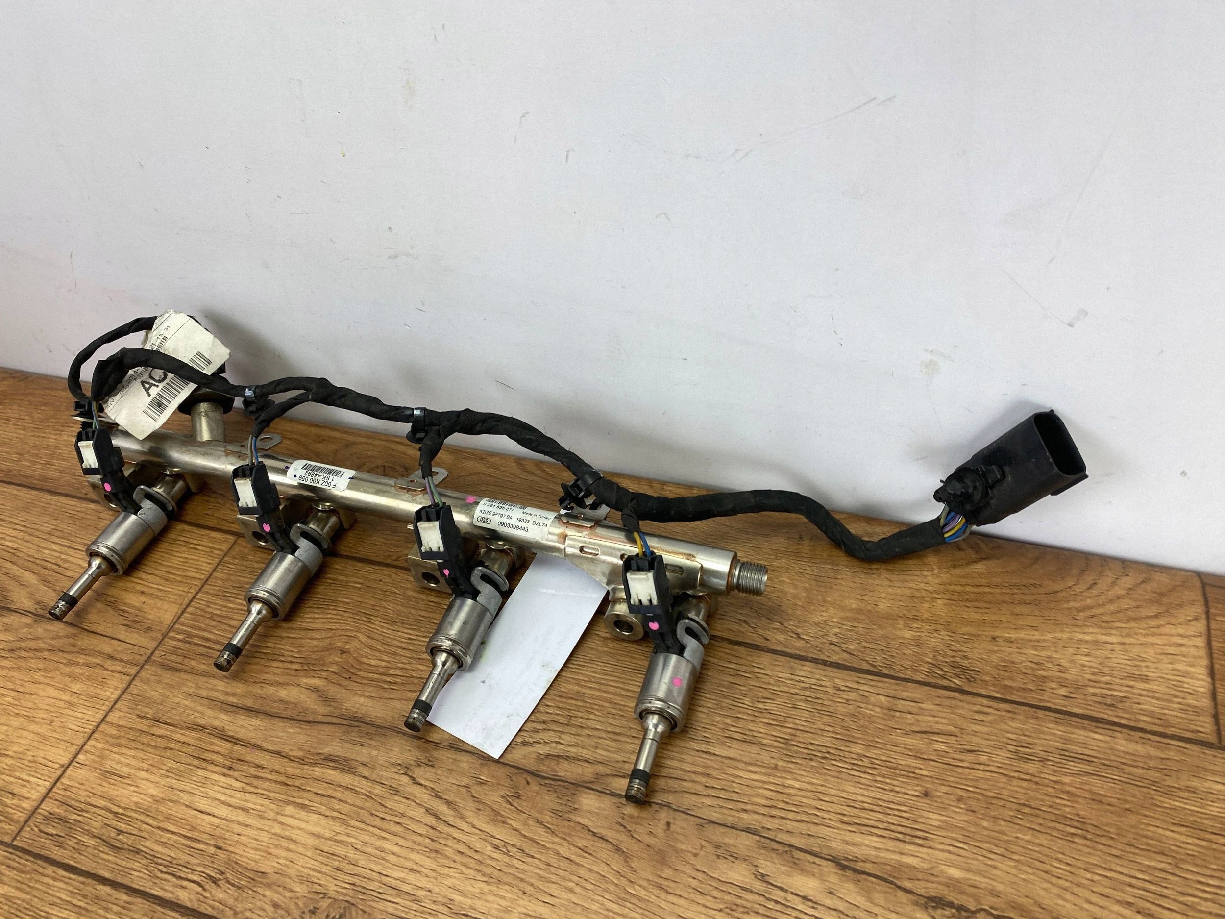 Rampe injection Ford Escape IV Kuga MK3 2020+