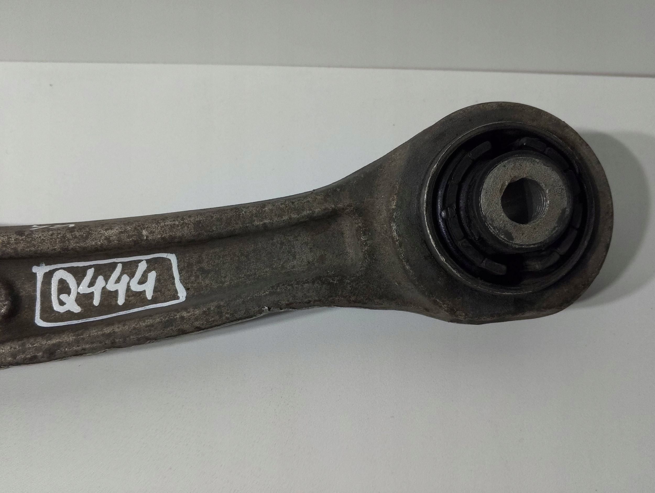 AUDI A4 A5 B8 arm front left lower front 8K0407155C (Q444)