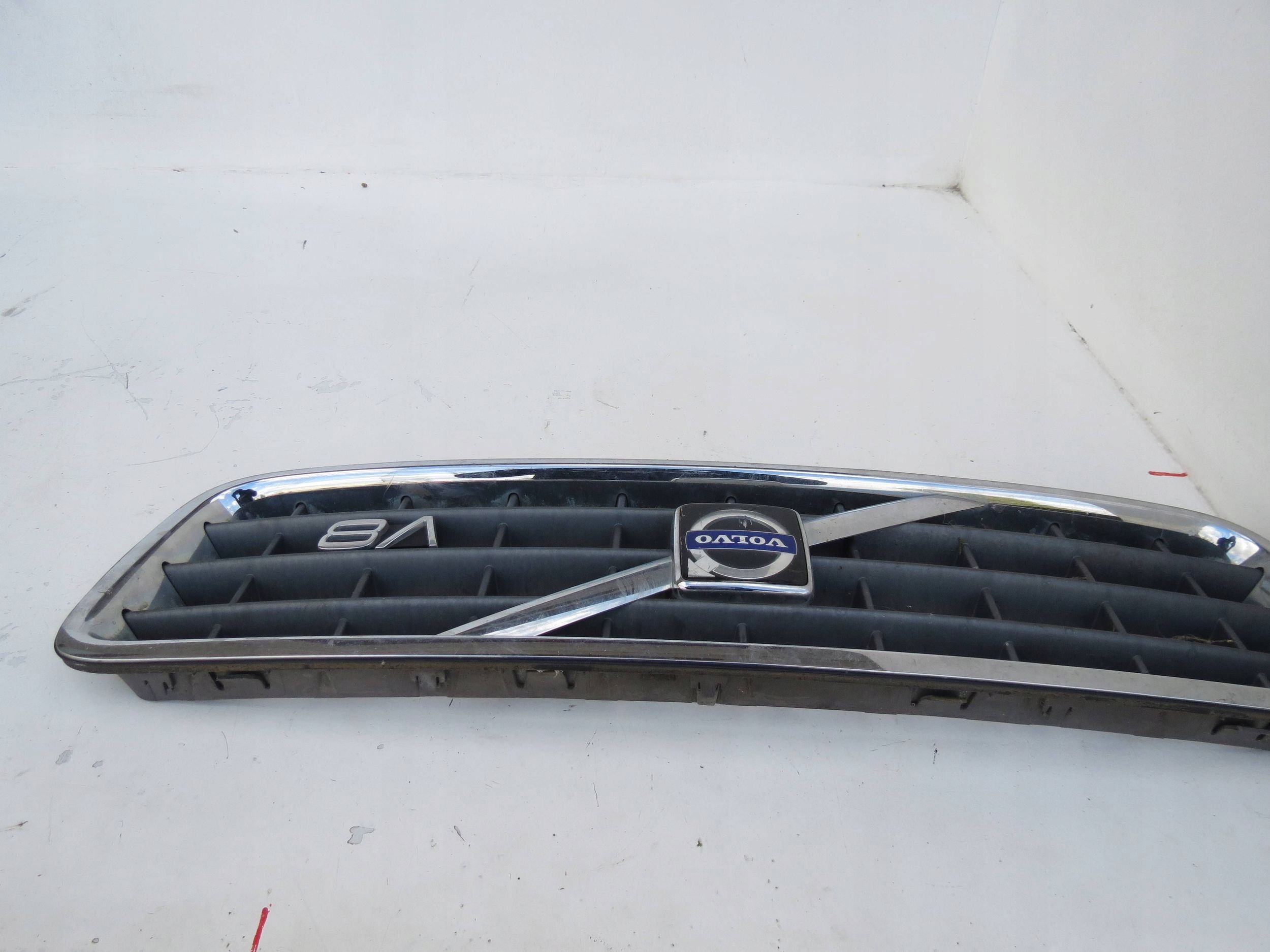 Grille VOLVO XC90 4.4 V8 2007r 30678983