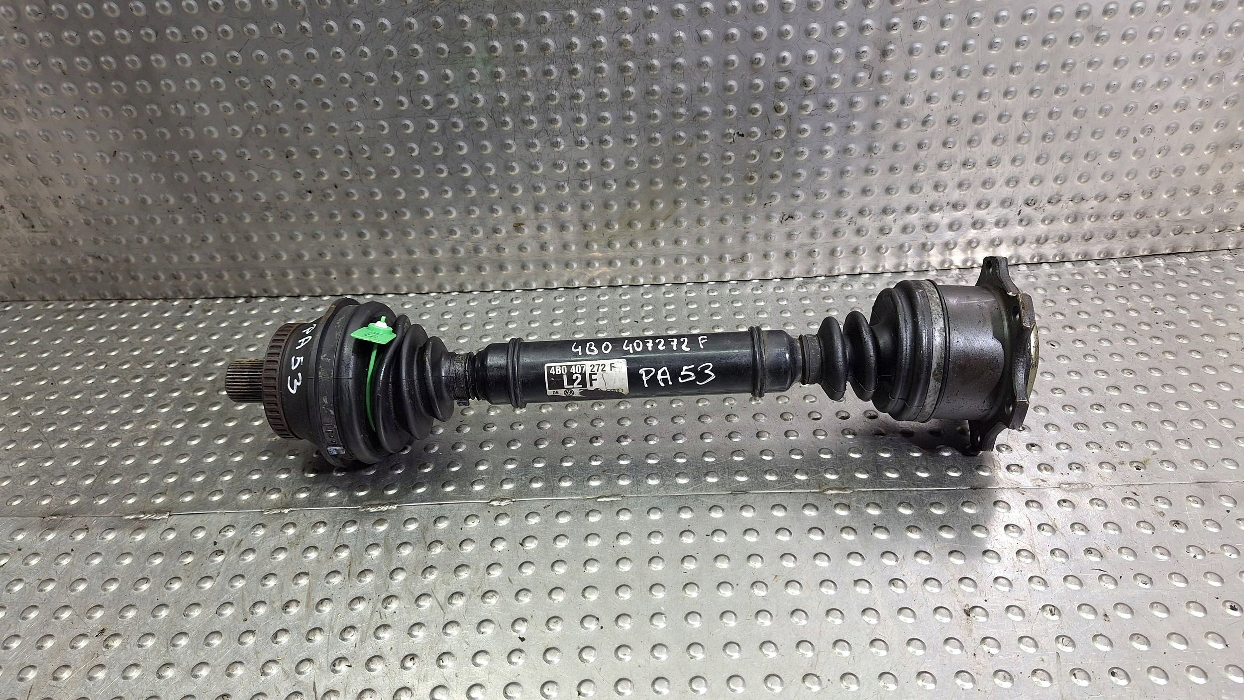 semi-axis right front AUTOMAT 4B0407272F AUDI A6 C5 2.4 2.8 V6