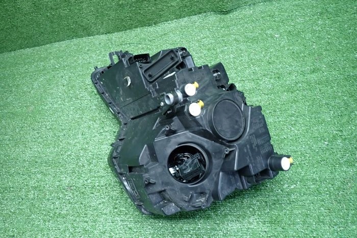 SKODA KAROQ FULL LED 16- reflektor right light right