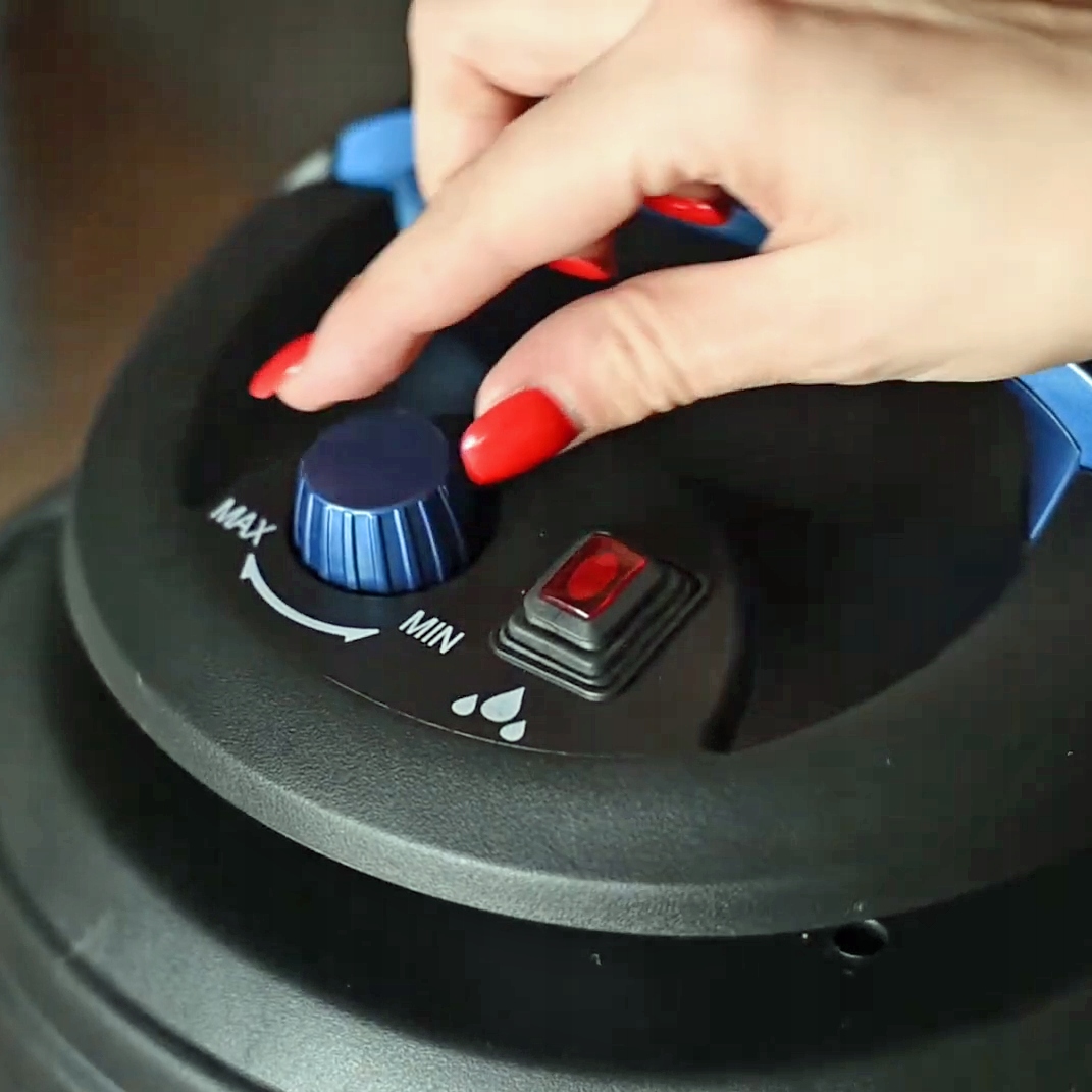 МИЮЧИЙ ПИЛОСОС ДЛЯ КИЛИМІВ ОББИВКА SUPERWASH ДЛЯ МИТТЯ ВУЗЬКА НАСАДКА Модель SUPERWASH 2200