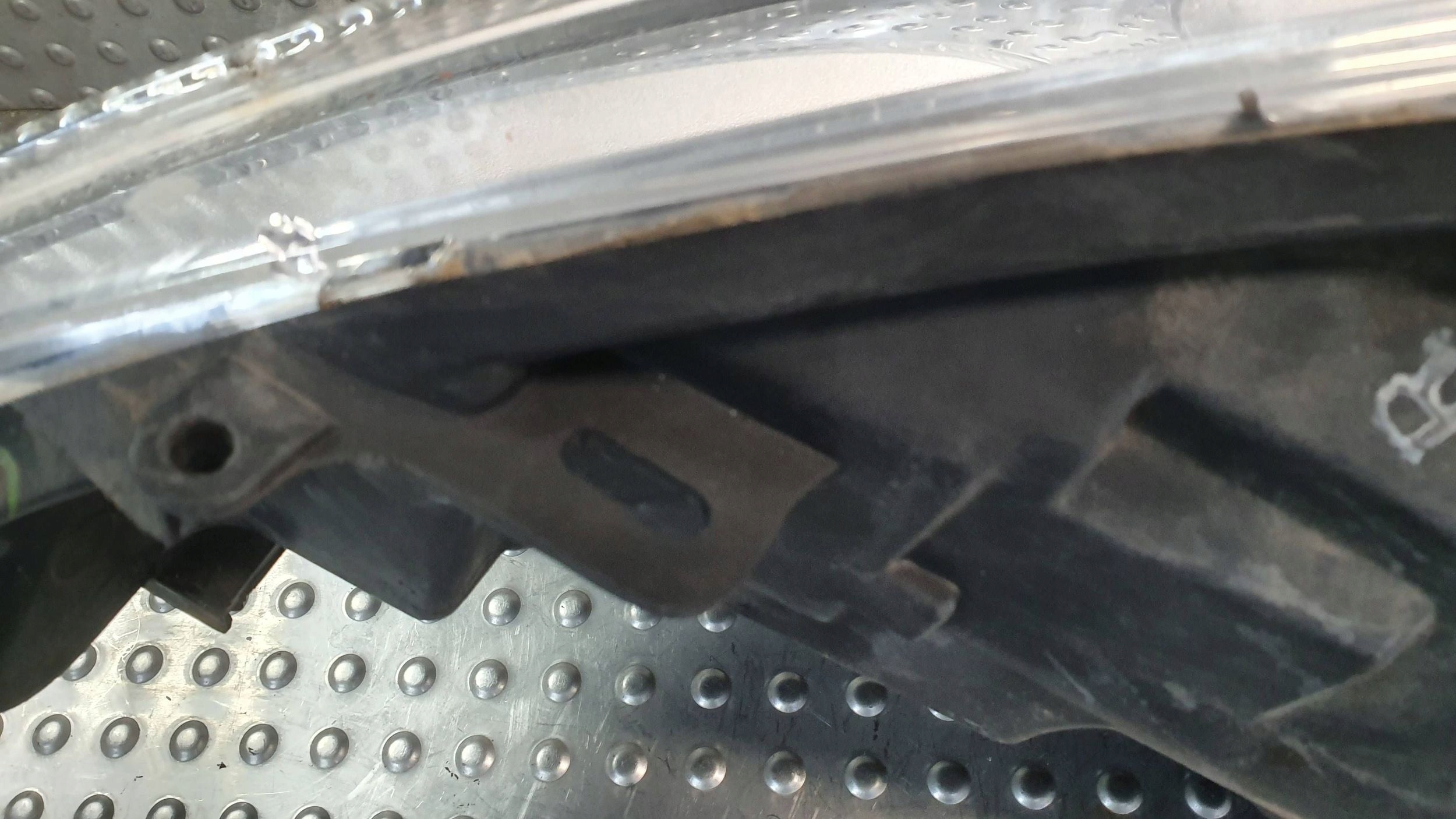 light front right FORD FIESTA MK7 lens 08