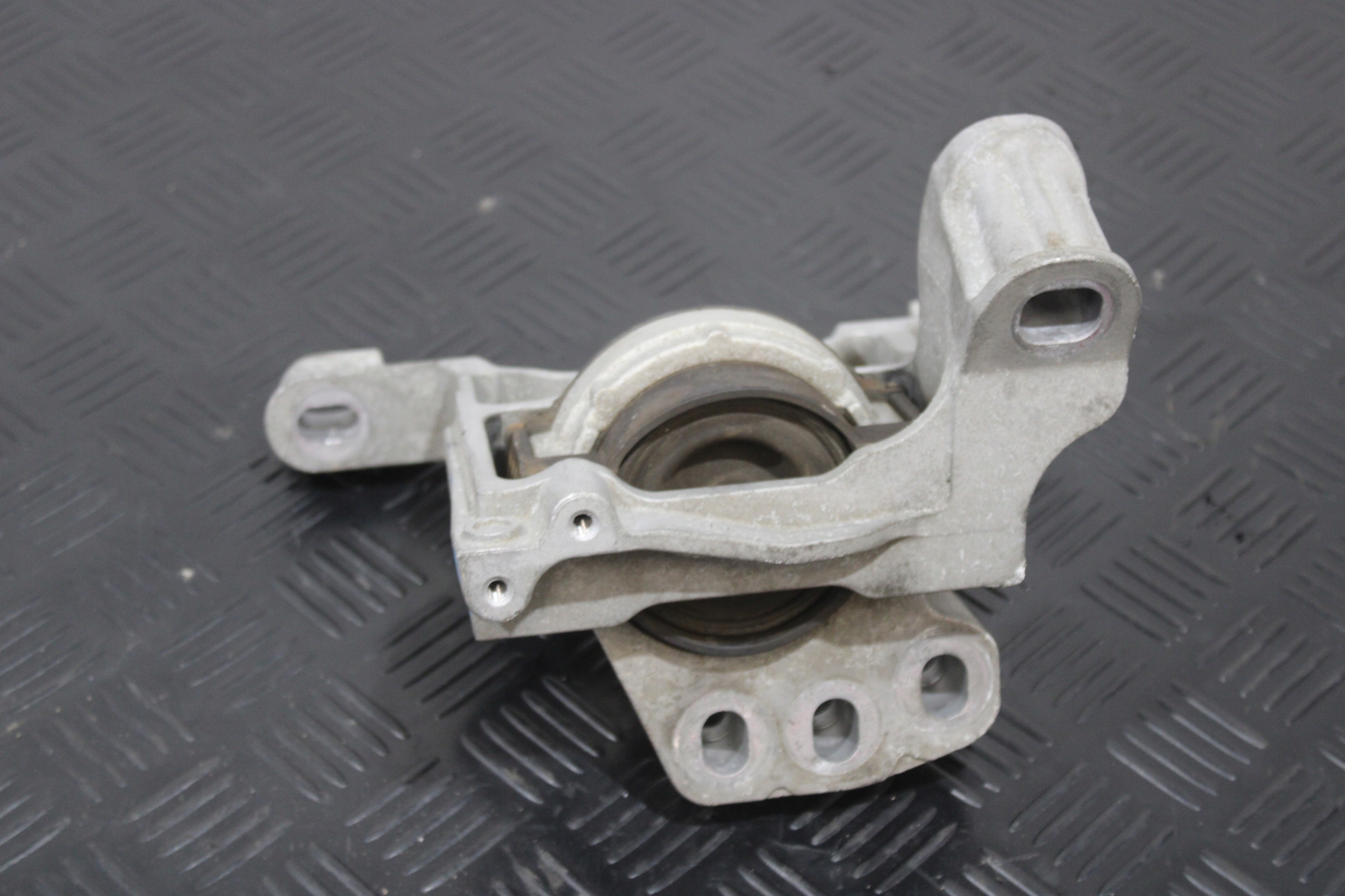 holder engine mount DA6R-39060 MAZDA CX3 CX-3 LIFT