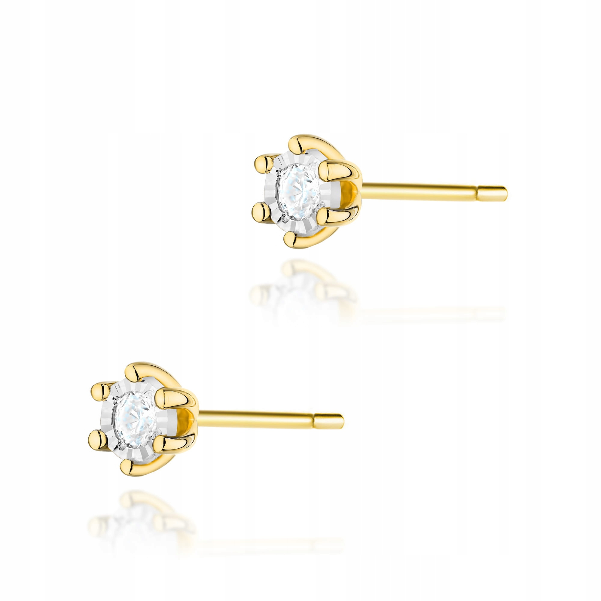 Zlaté Náušnice 585 s 2 diamanty o hmotnosti 0,08 karátu na puzete, perfektní dárek