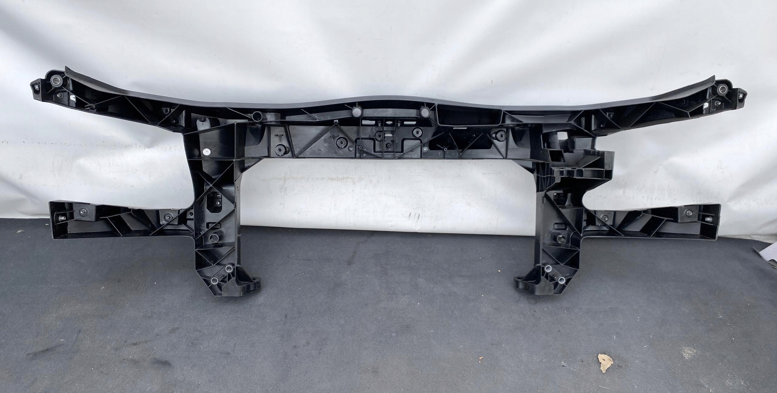 SPRINTER 907 2.2 17- pillar iron support panel for radiators original A9078805600