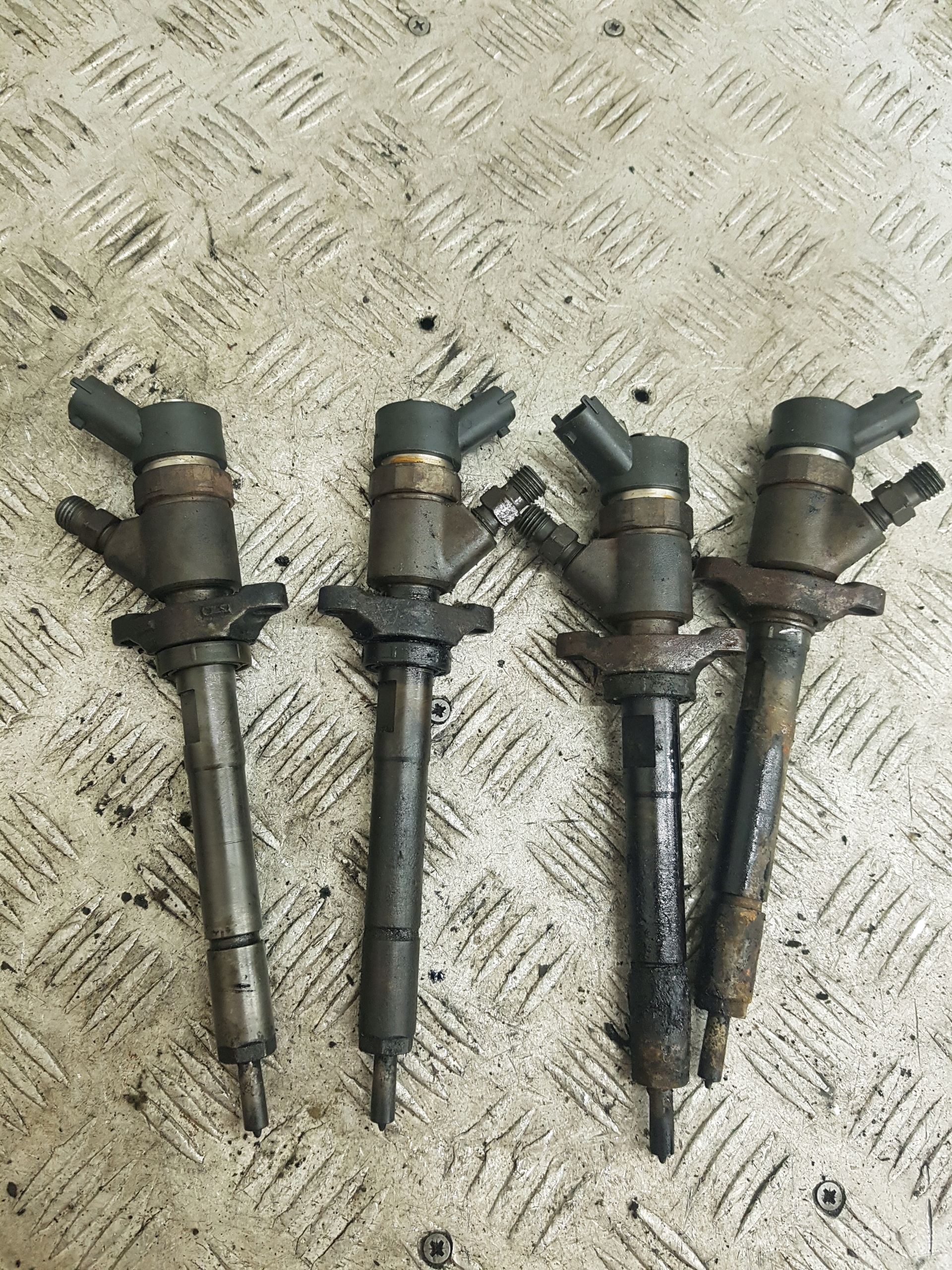 Einspritzdüse Einspritzdüse KOMPLET FORD FOCUS MK2 0 445 110 188