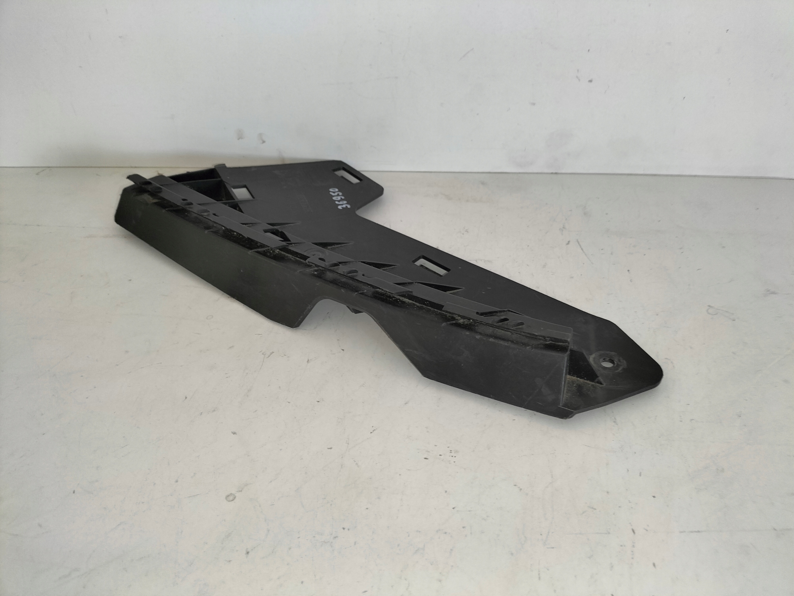 support holder below lampe front left VOLVO S80 II V70 06-13