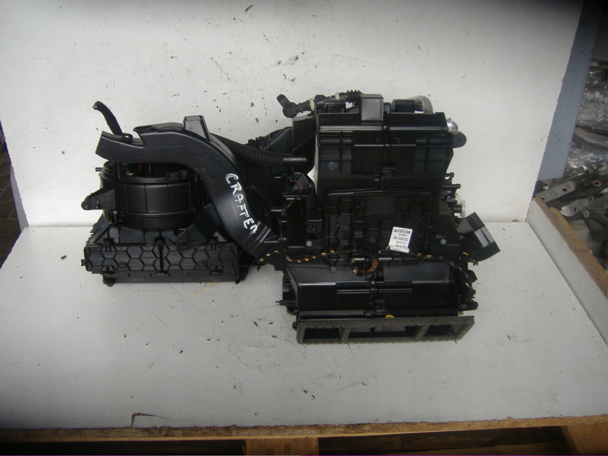 3Q1816002G - VW CRAFTER II MAN TGE климатический обогреватель