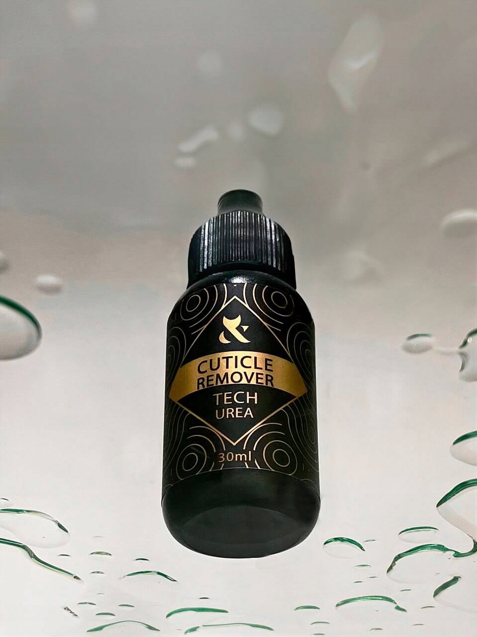 FOX Cuticle Remover Tech Płyn UREA do usuwania skórek 30 ml Wyrób medyczny nie