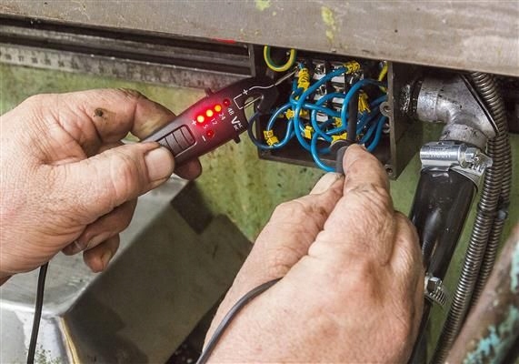 WSKAZNIK NAPIECIA WOLTOMIERZ 2152N 3 HAZET EAN 4000896204151