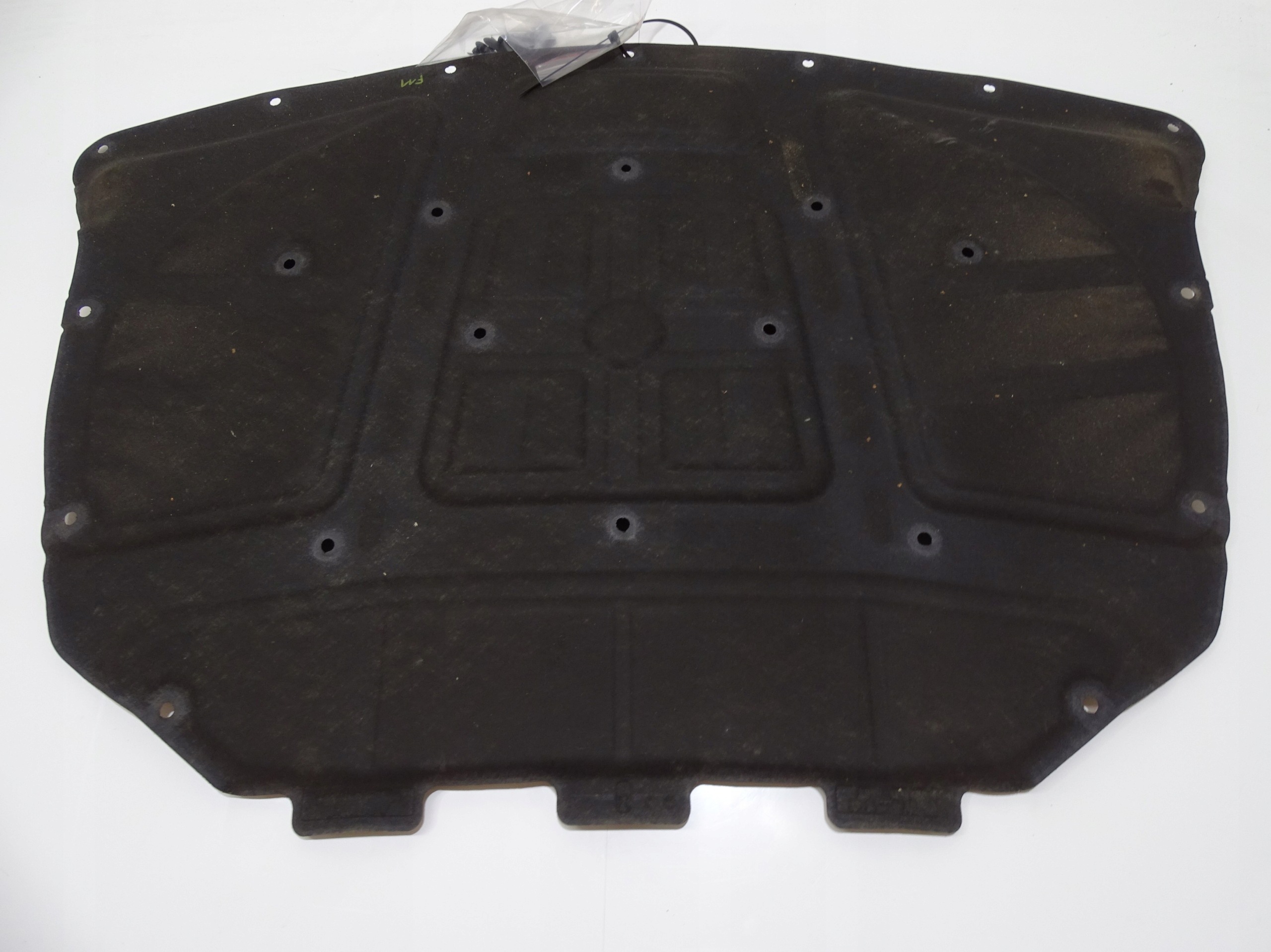 Insonorisation du capot BMW F11
